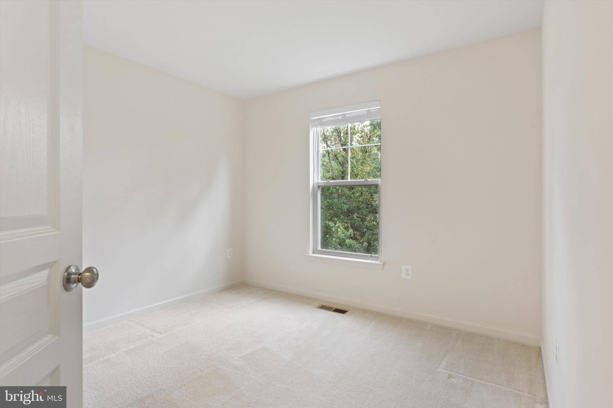 POTOMAC CREST - Residential Lease