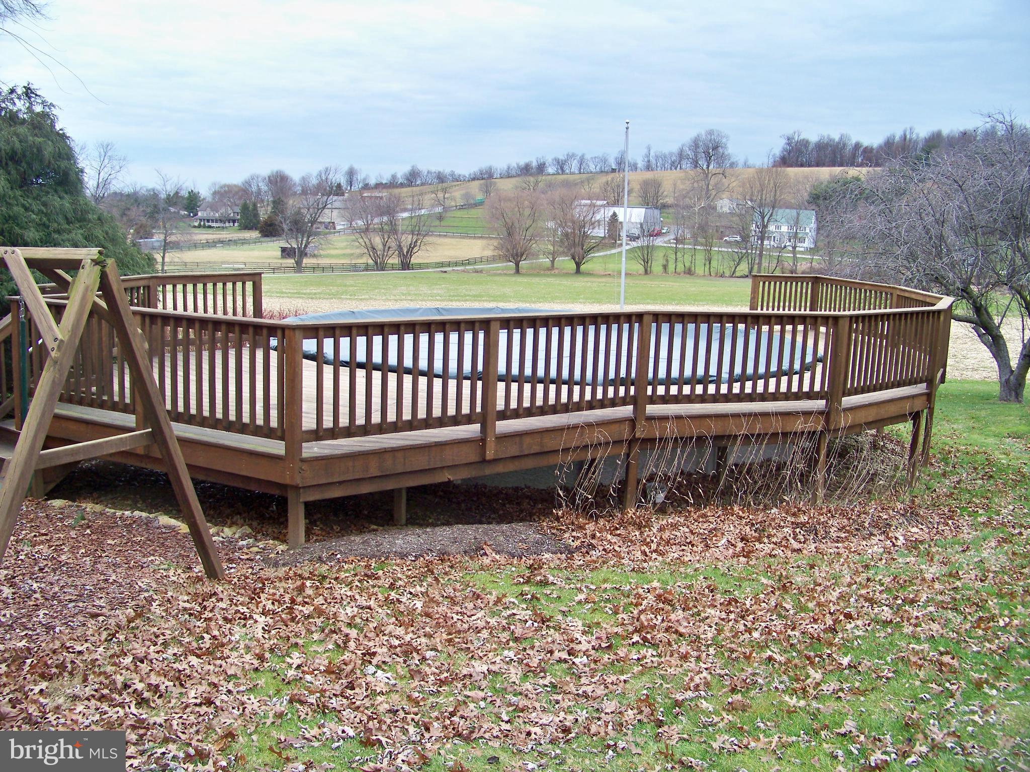 STRASBURG TWP - Farm