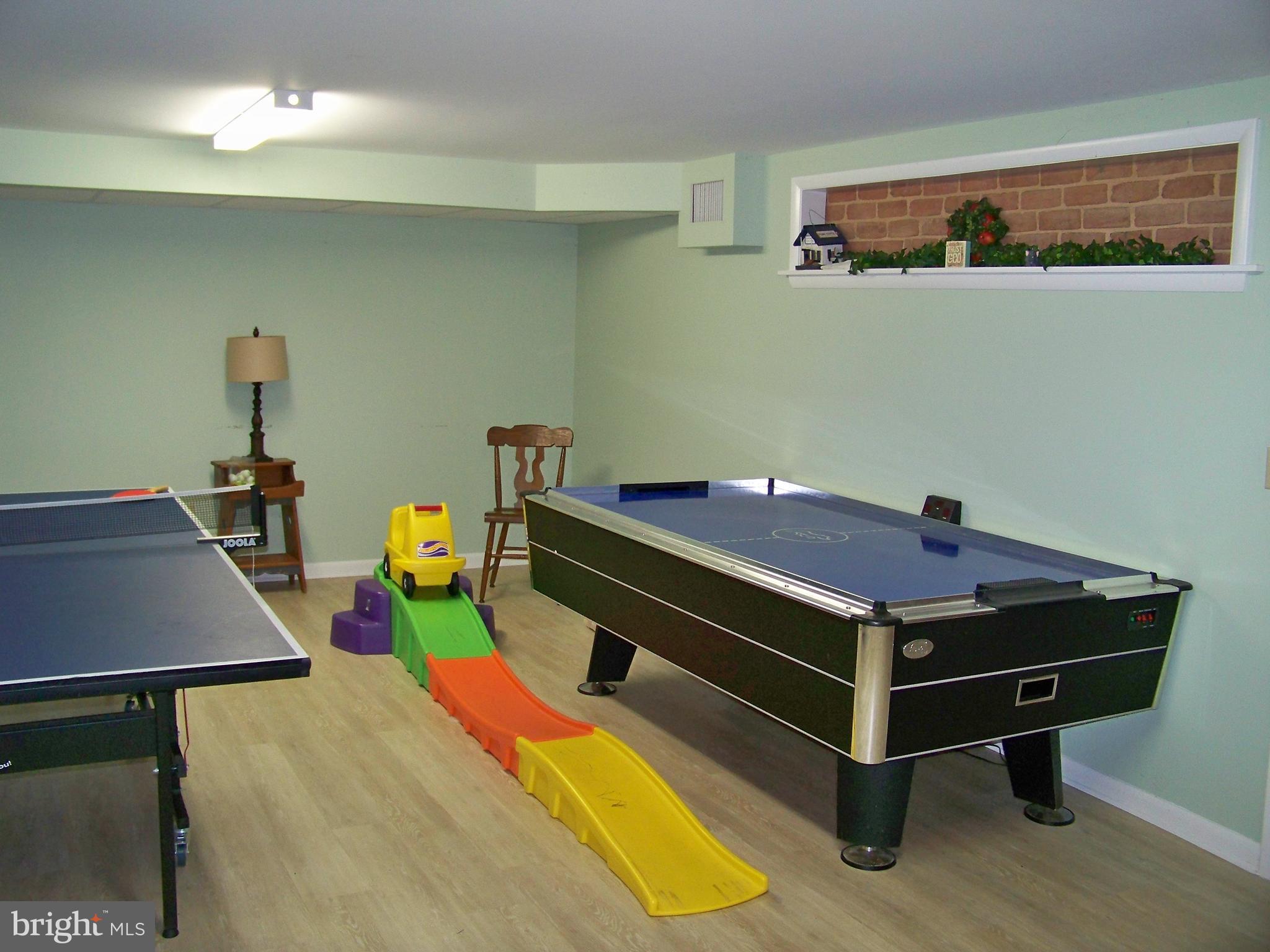 STRASBURG TWP - Farm