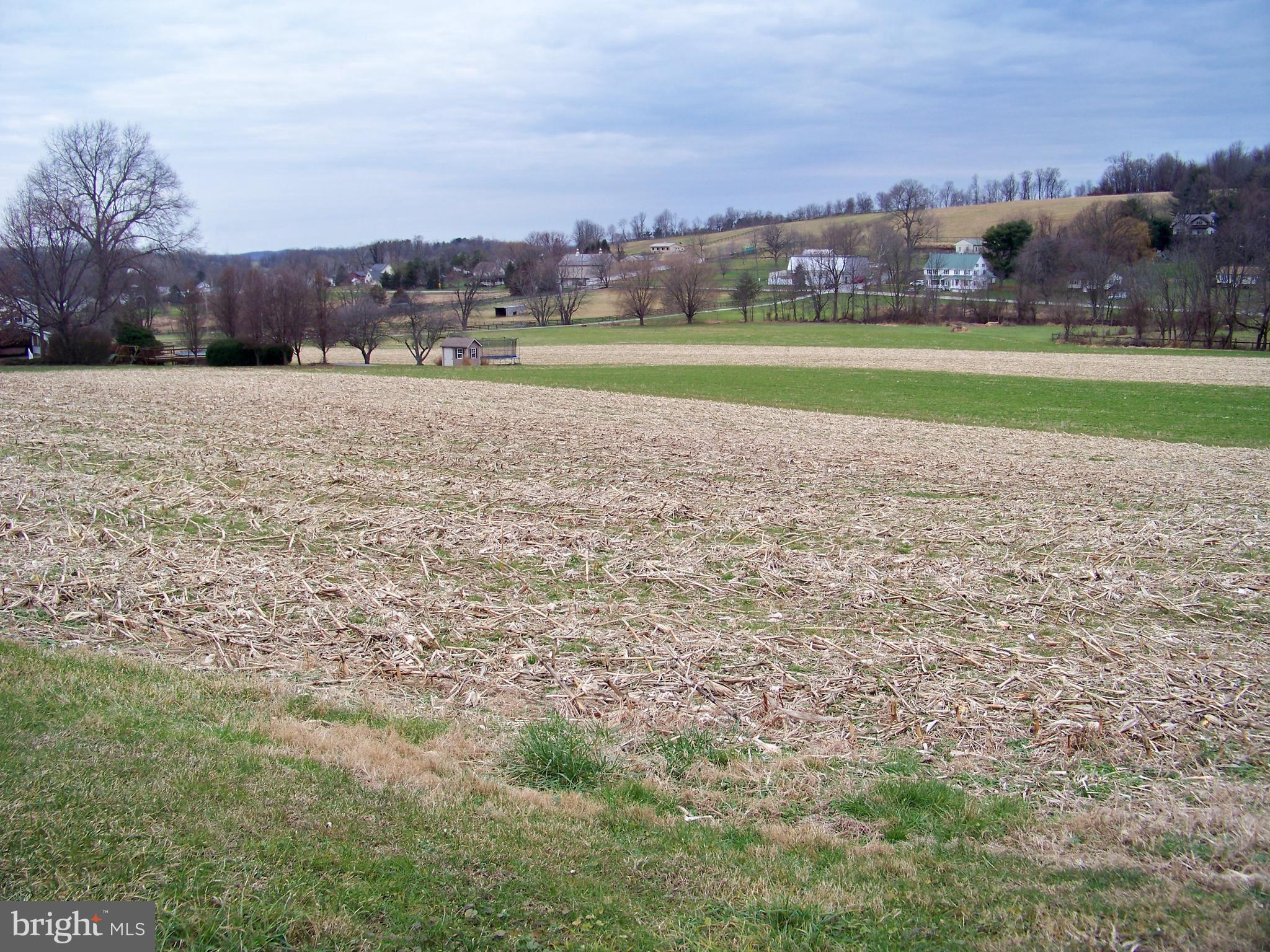 STRASBURG TWP - Farm