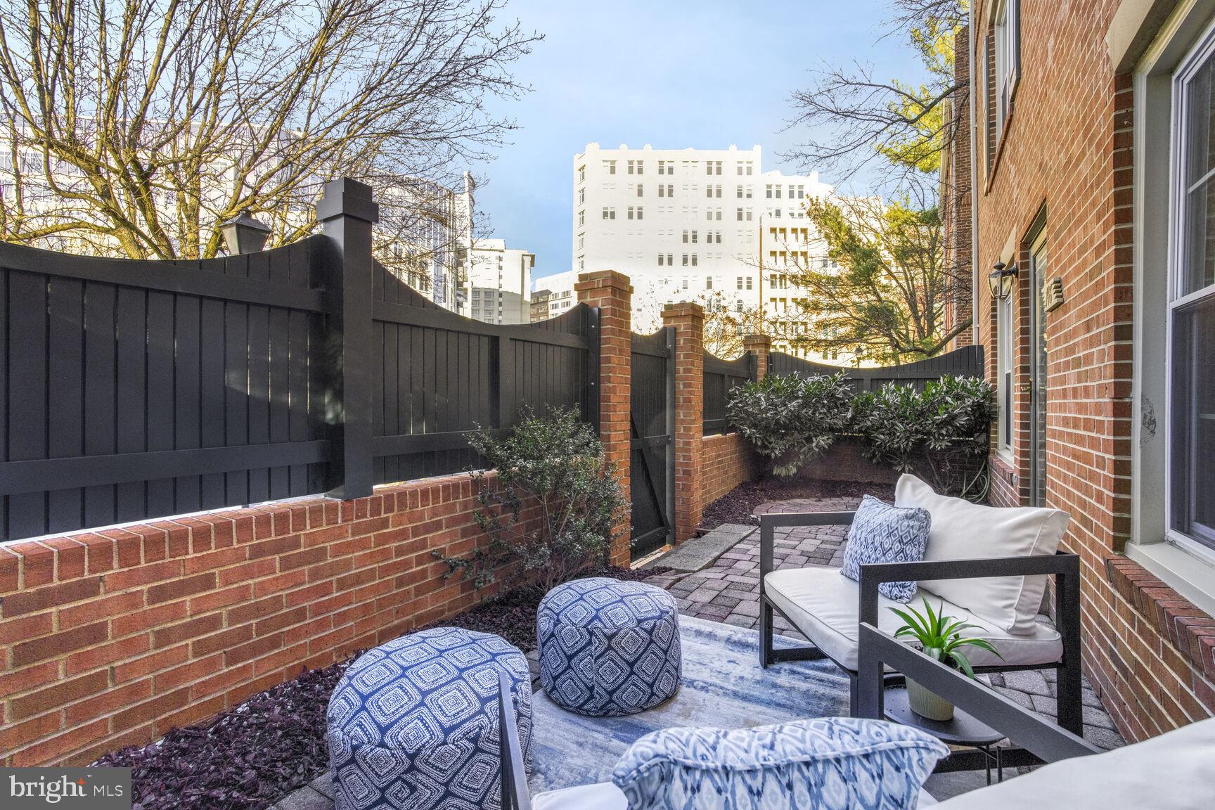 BALLSTON MEWS I - Residential