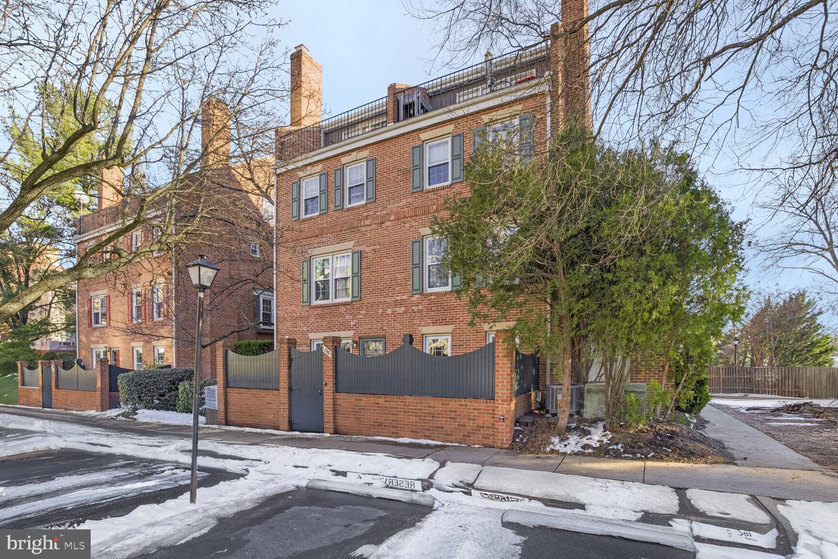 BALLSTON MEWS I - Residential