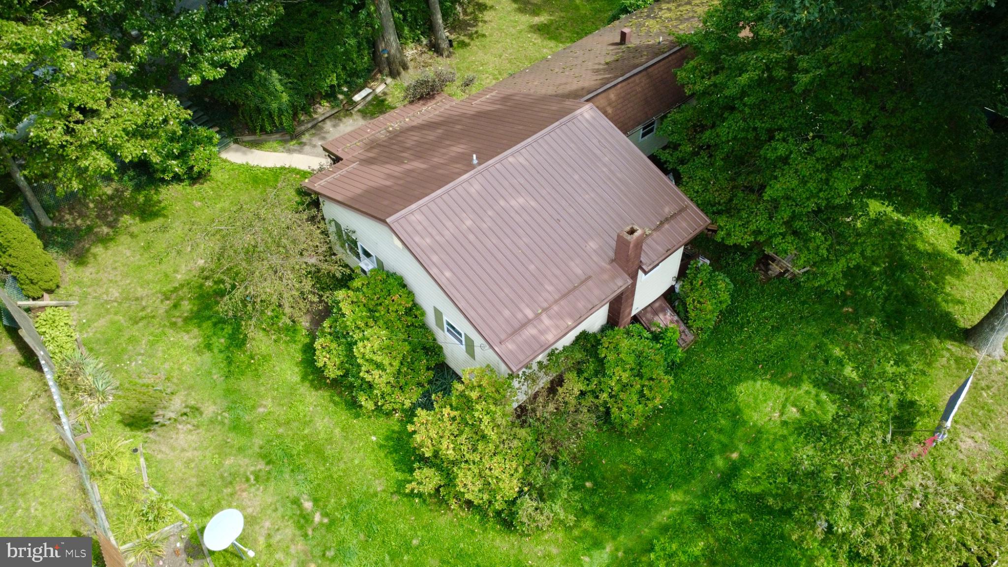1997 HILLTOP ROAD