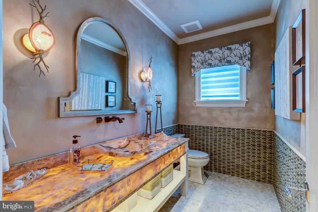 CAPE SHORES - Residential