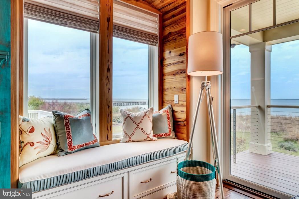 CAPE SHORES - Residential