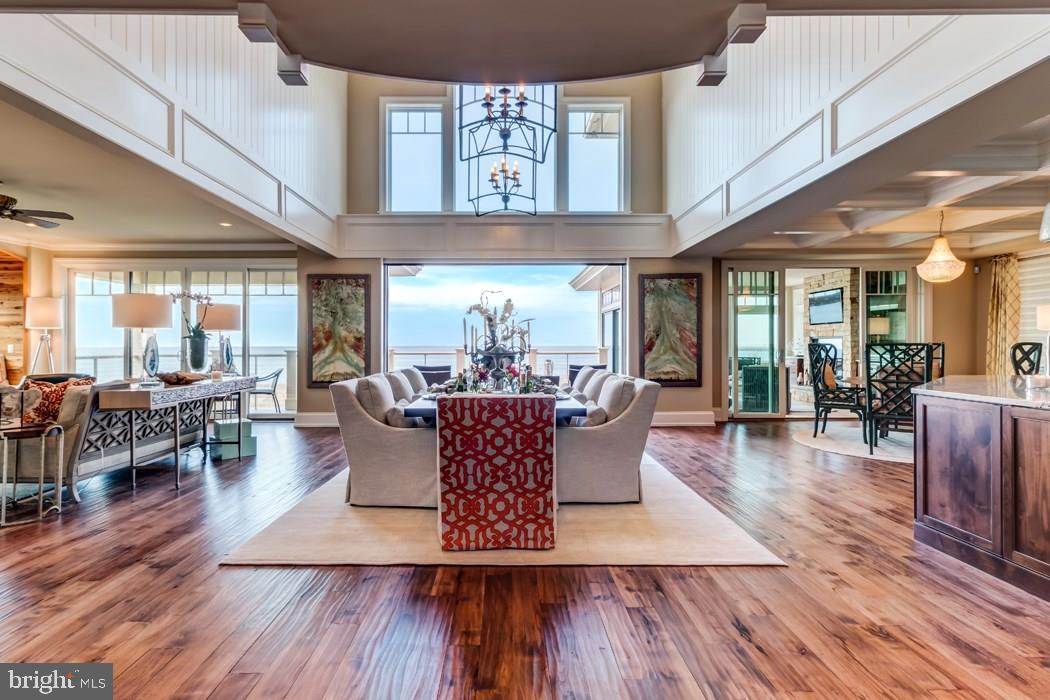 CAPE SHORES - Residential