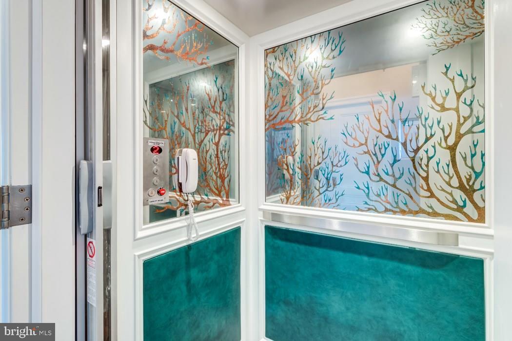 CAPE SHORES - Residential