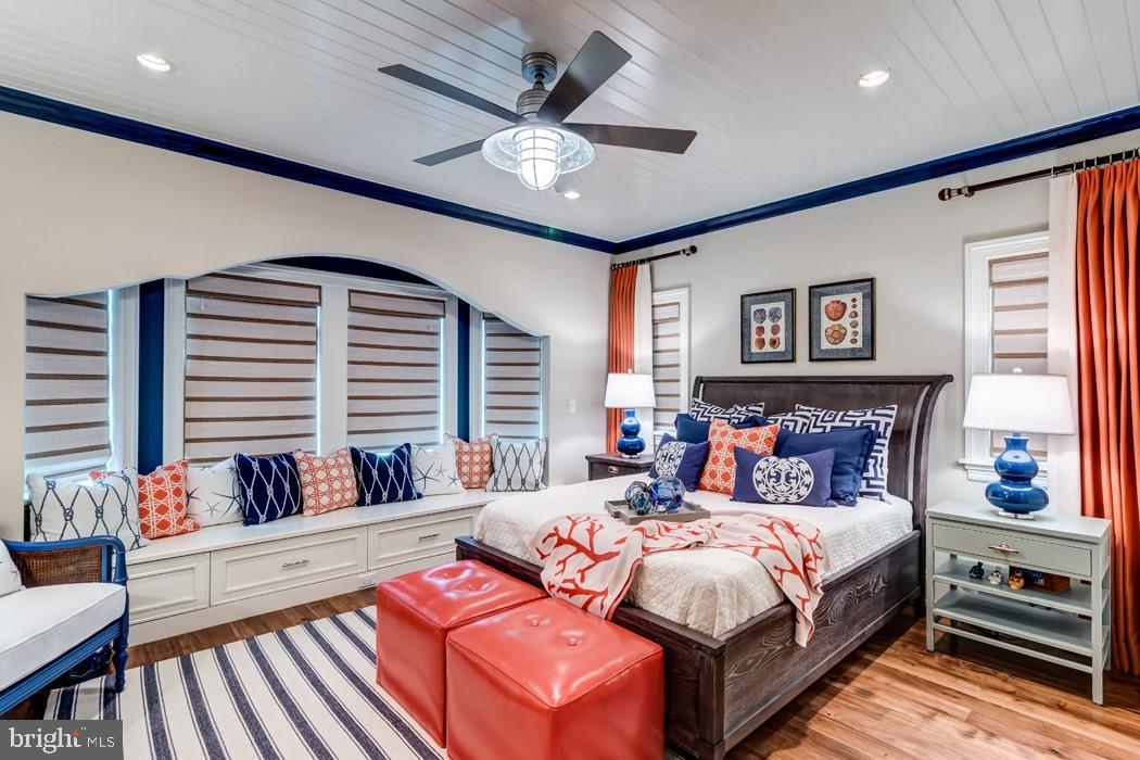 CAPE SHORES - Residential