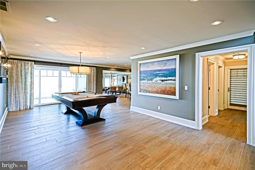 CAPE SHORES - Residential