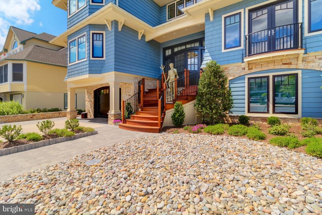 CAPE SHORES - Residential