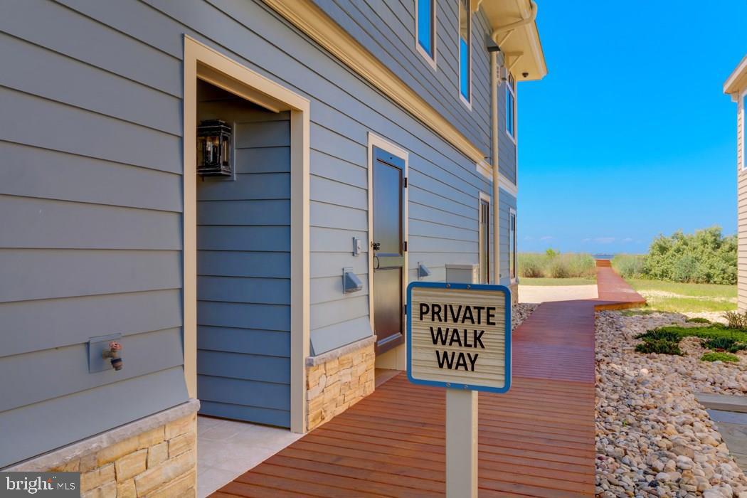 CAPE SHORES - Residential