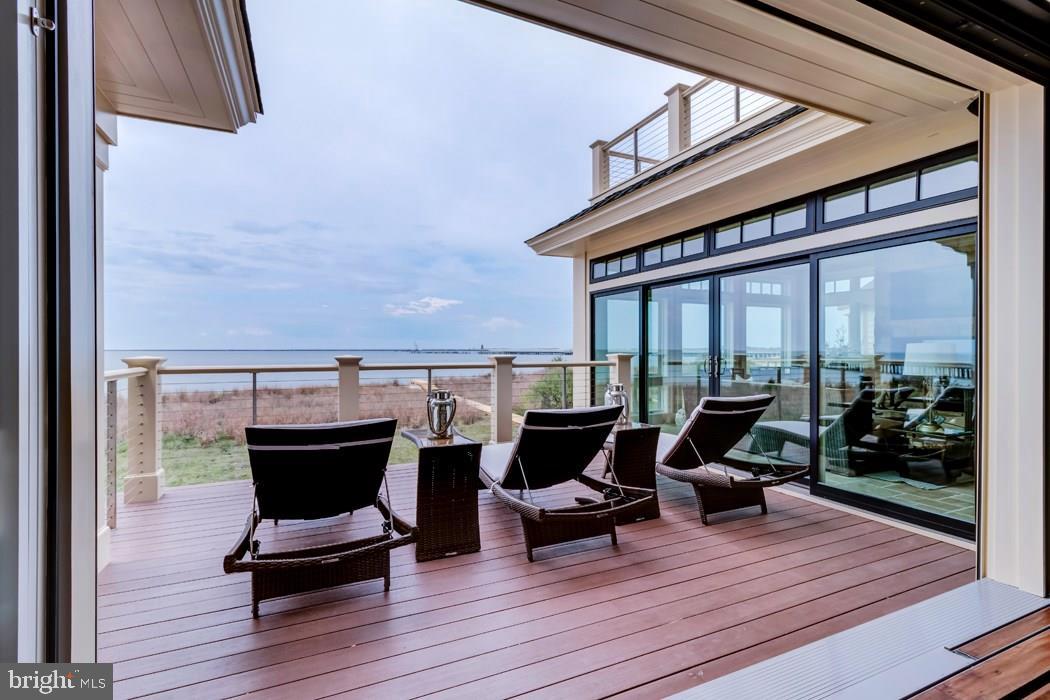 CAPE SHORES - Residential