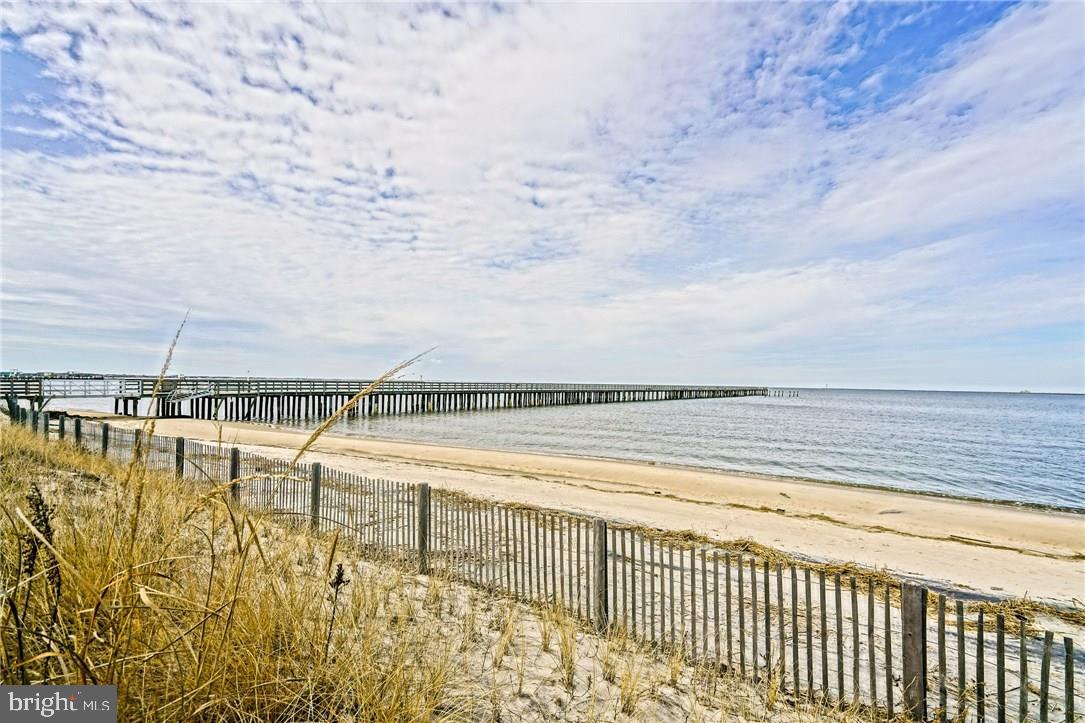 CAPE SHORES - Residential