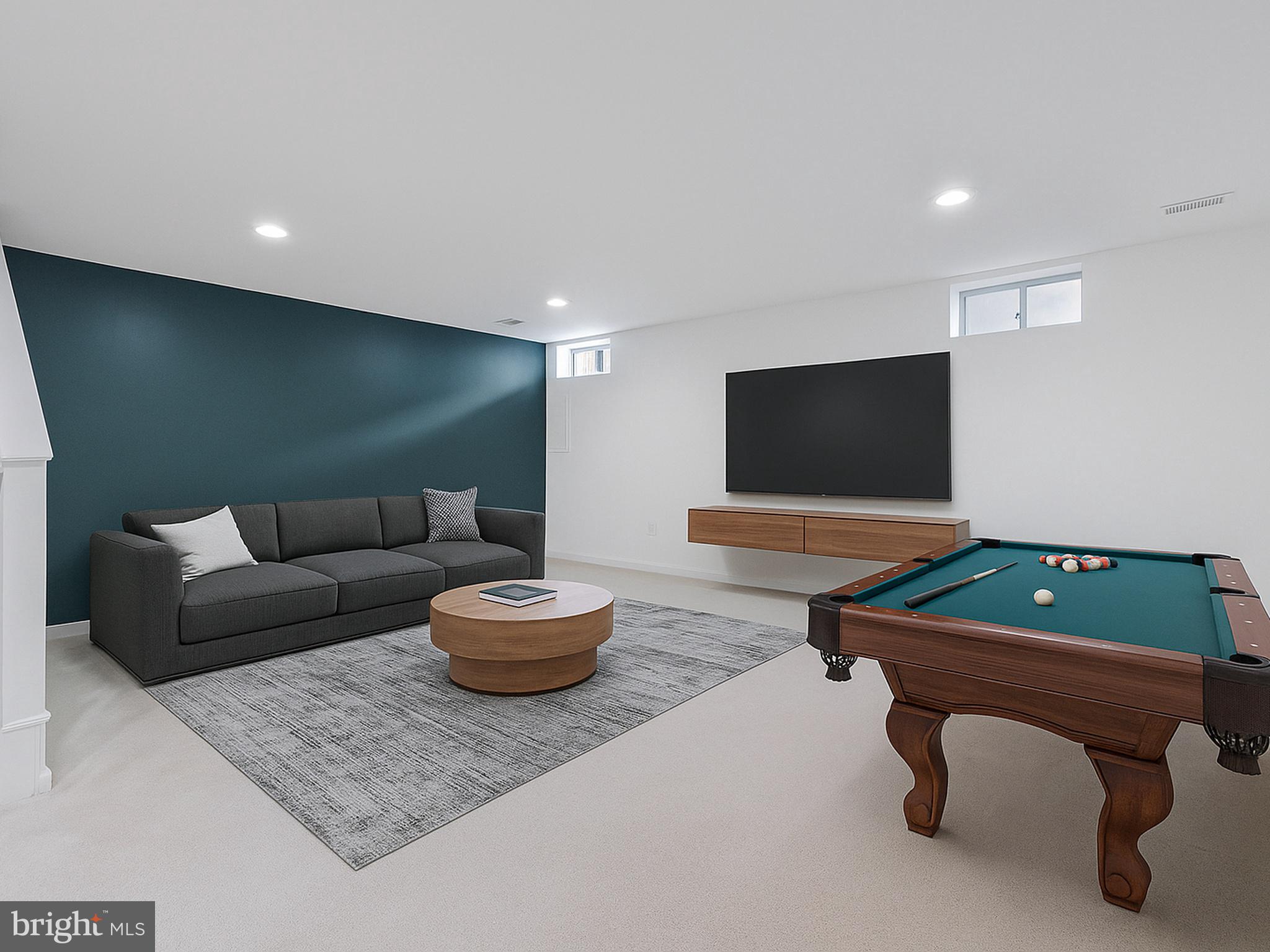 STRATFORD - Residential