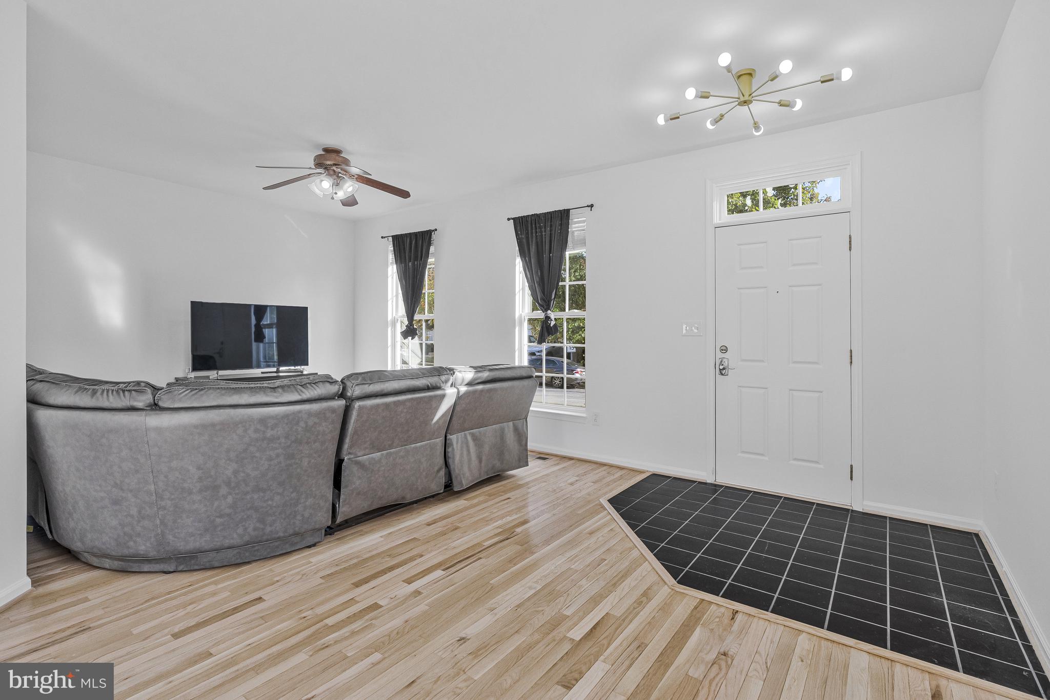 STRATFORD - Residential