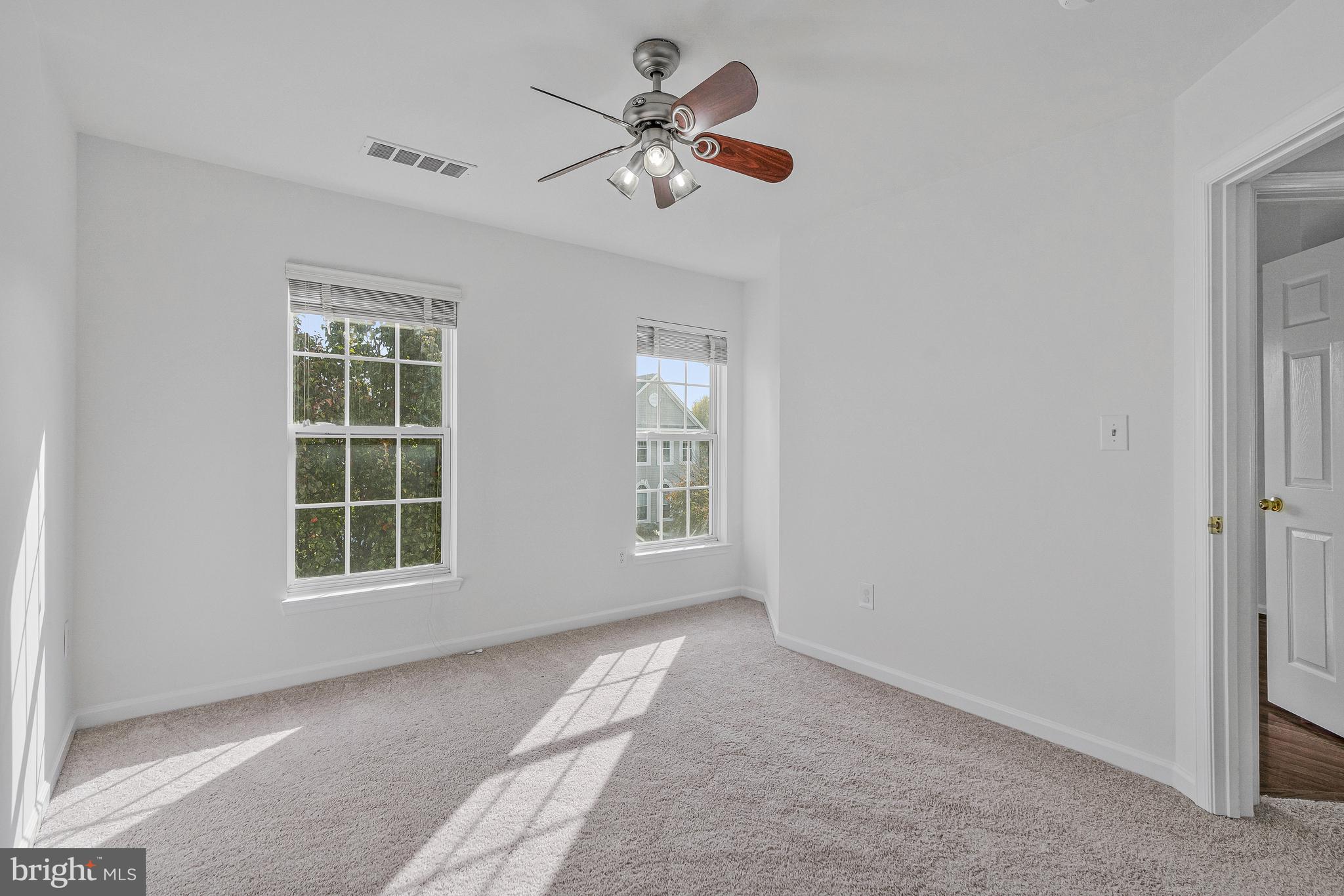 STRATFORD - Residential