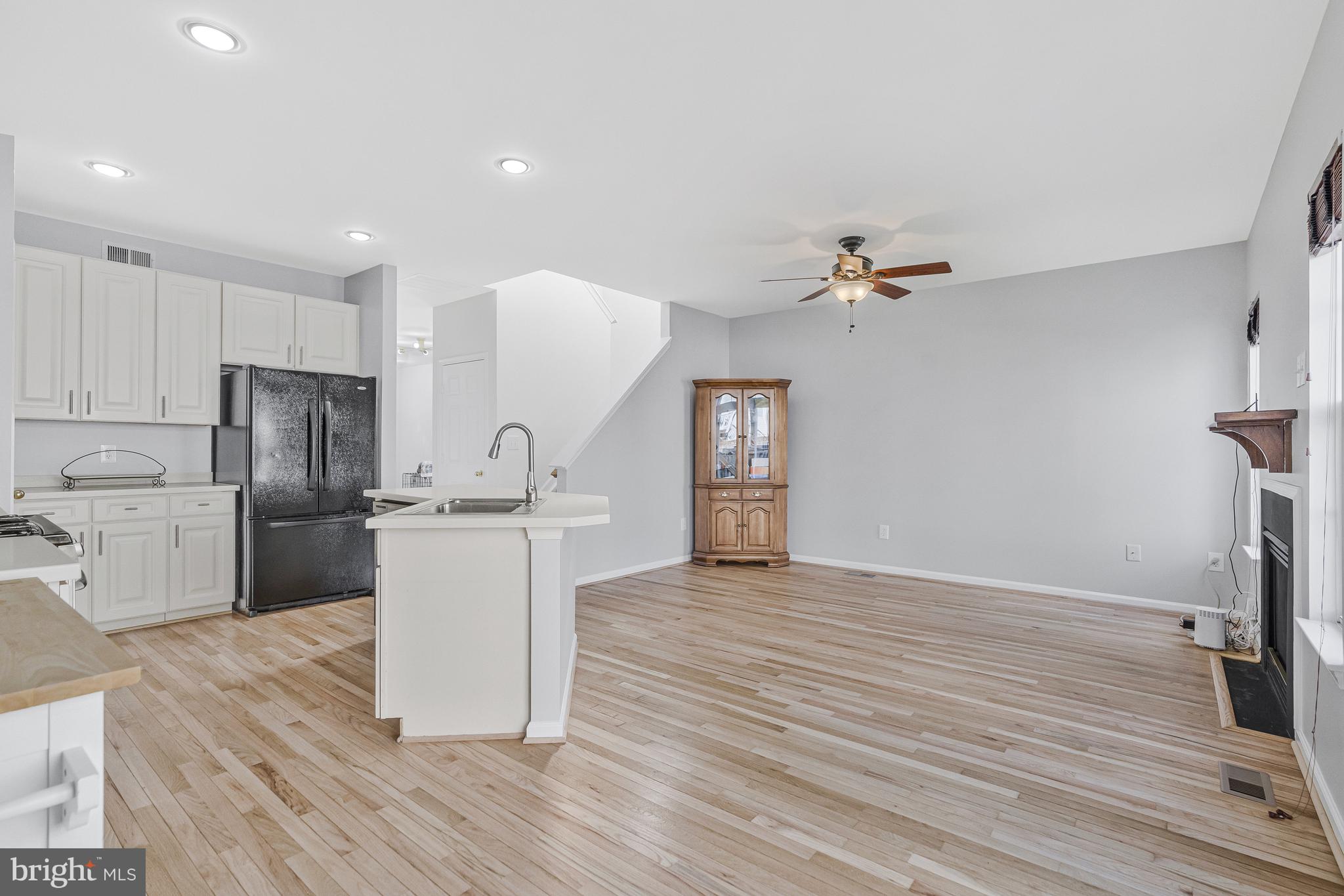 STRATFORD - Residential