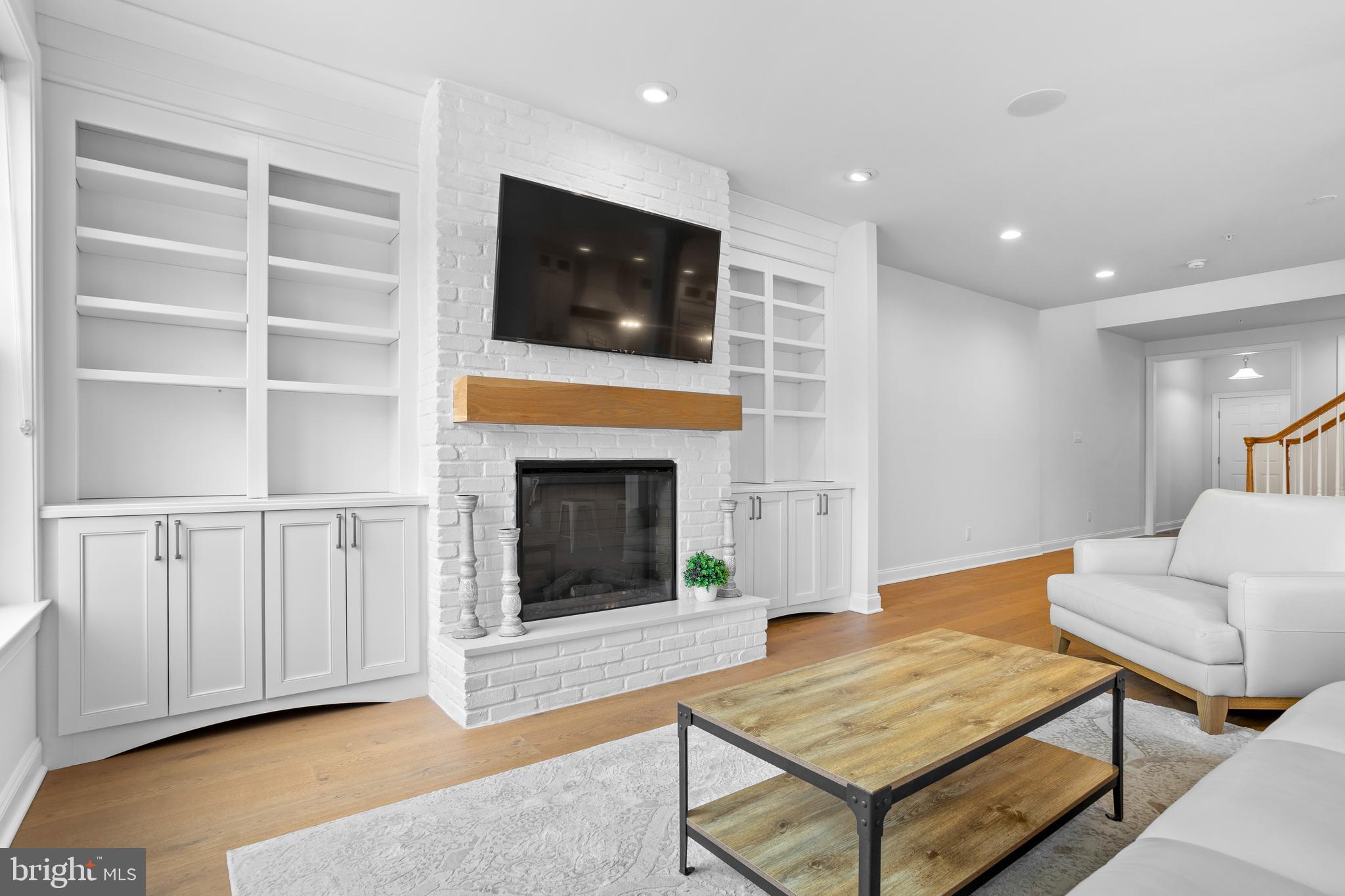 BROOKEFIELD - Residential