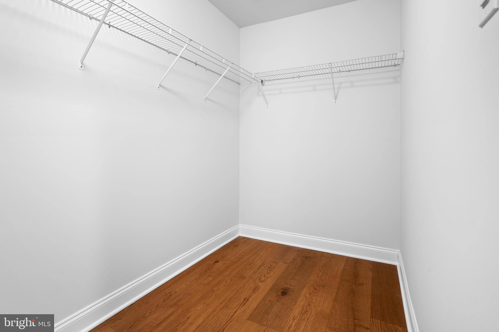 BROOKEFIELD - Residential