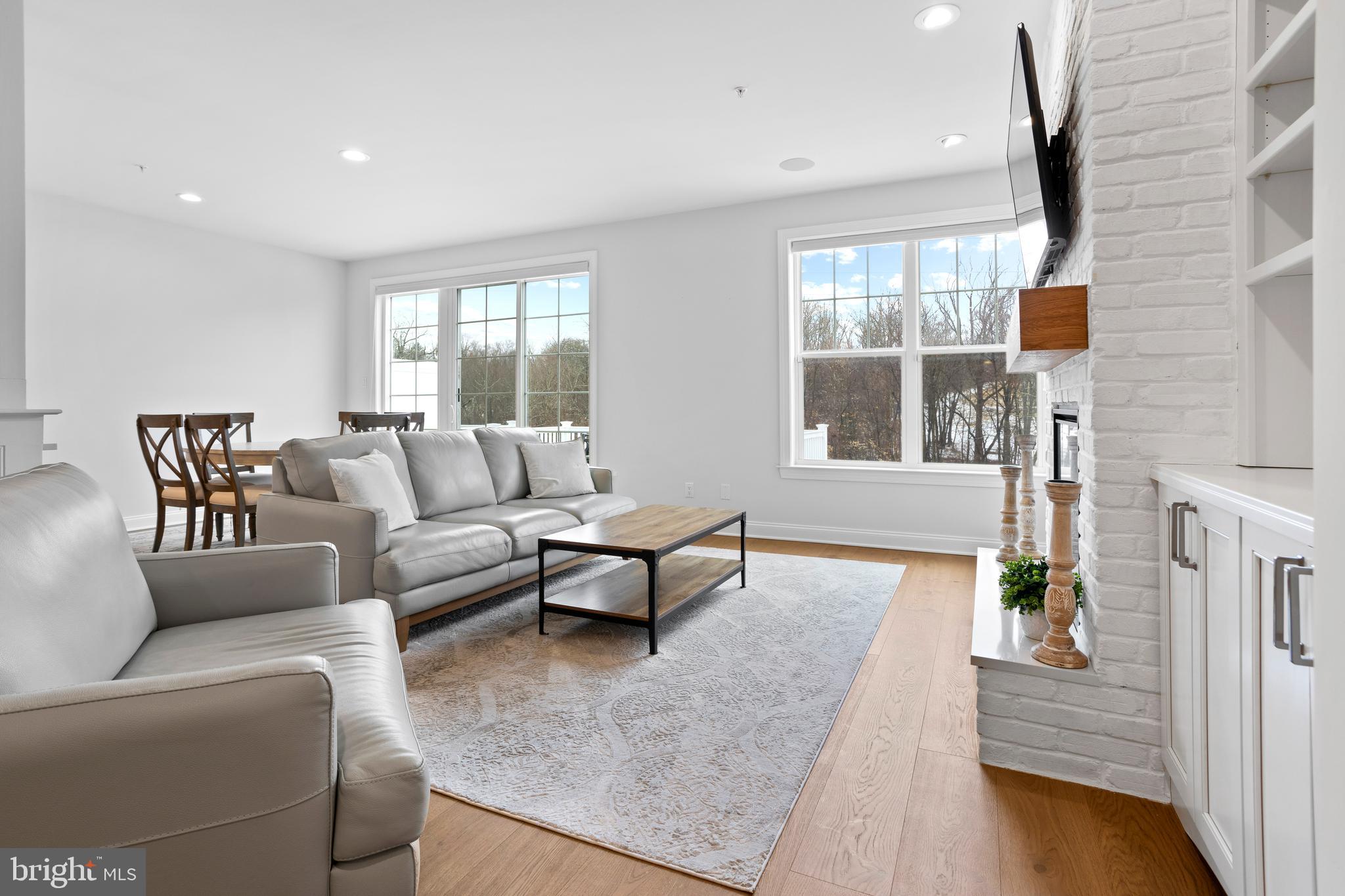 BROOKEFIELD - Residential