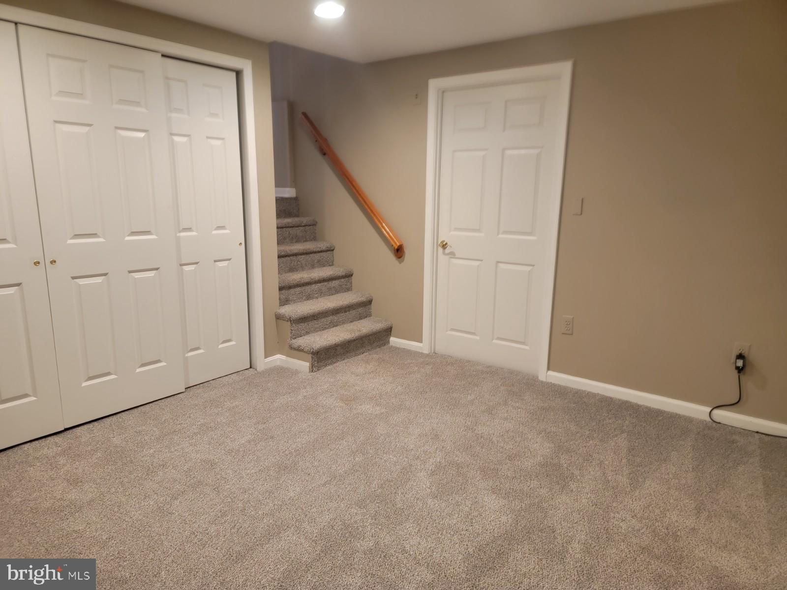 SUNRISE BEACH - Residential Lease