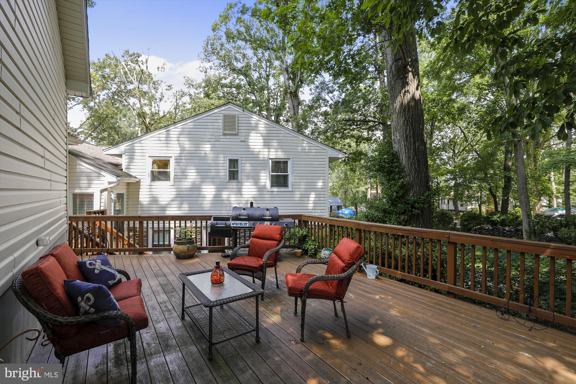 SUNRISE BEACH - Residential Lease