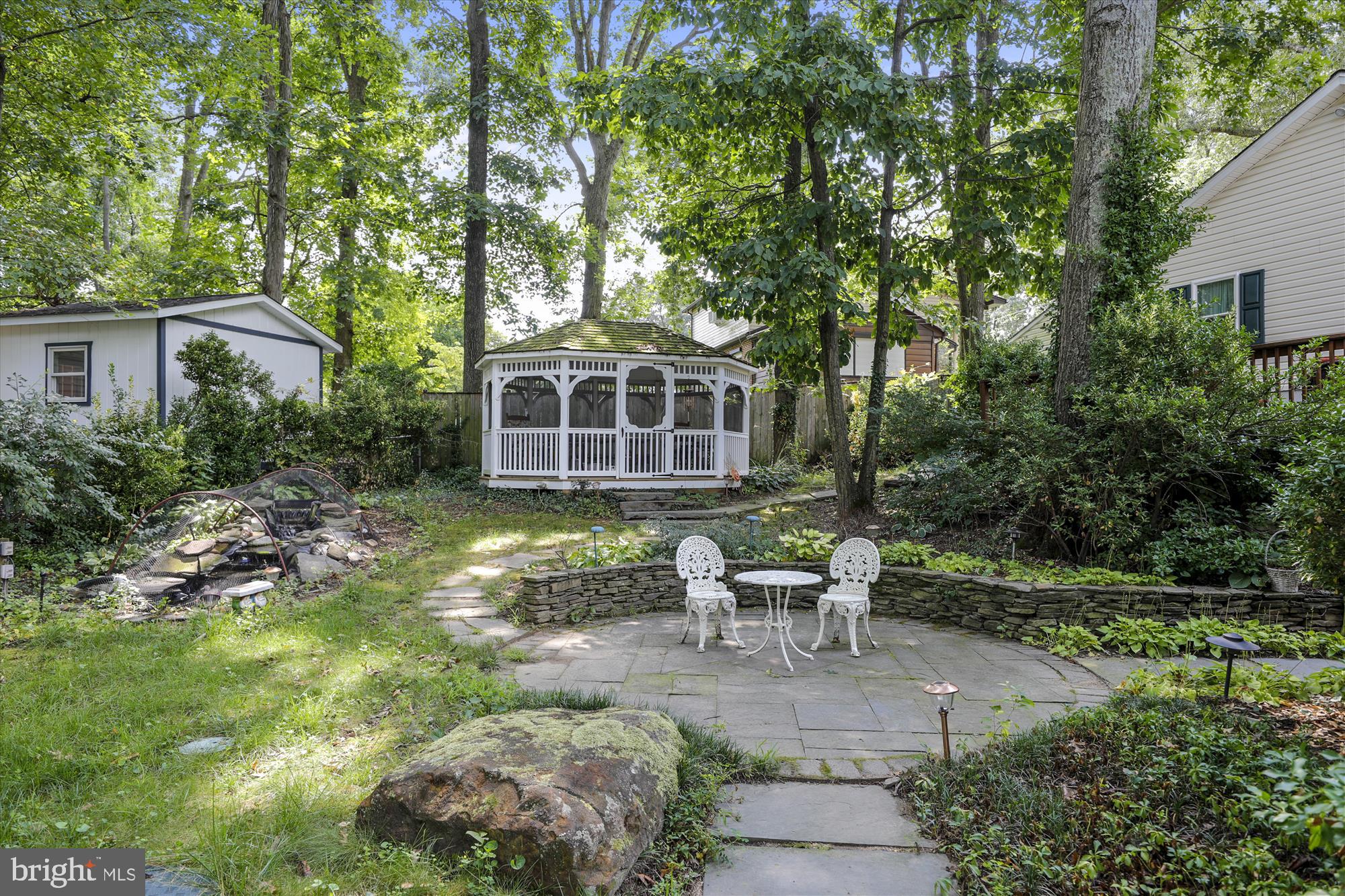 SUNRISE BEACH - Residential Lease