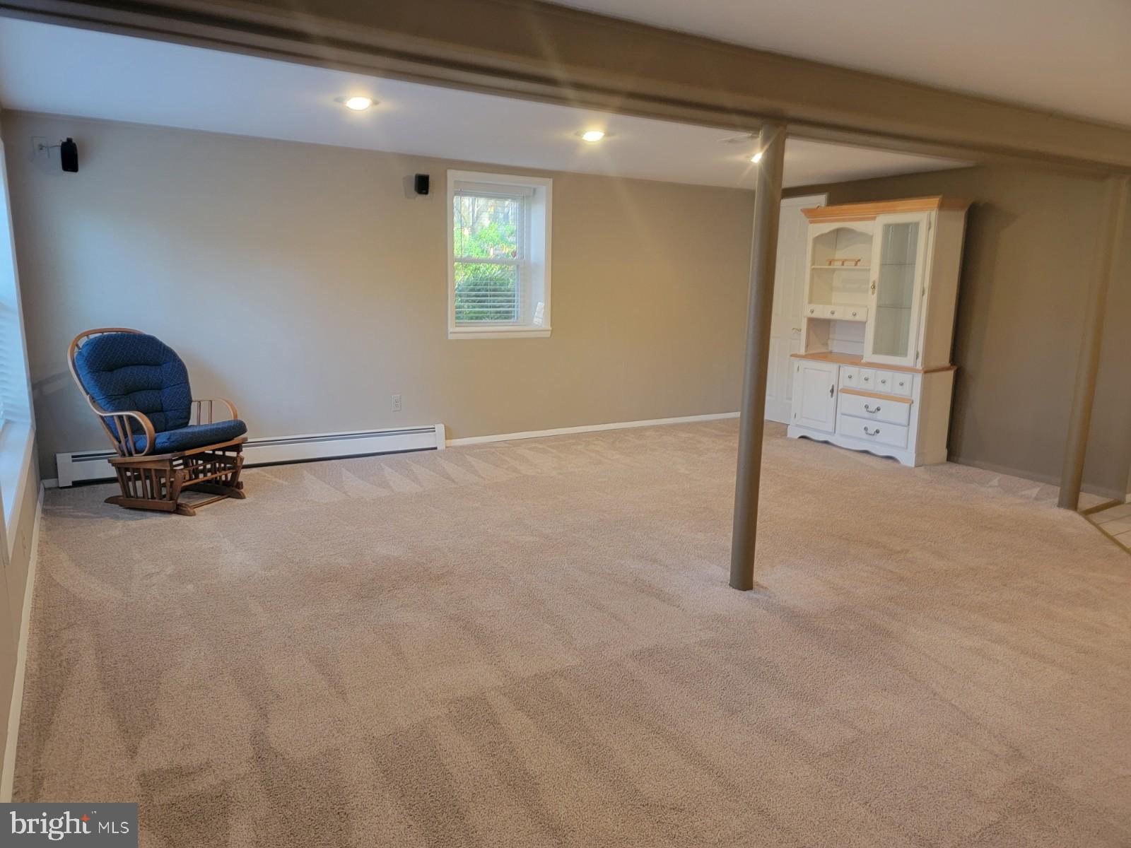 SUNRISE BEACH - Residential Lease