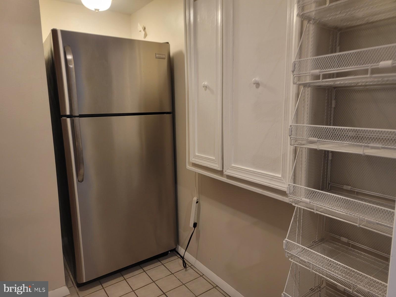 SUNRISE BEACH - Residential Lease