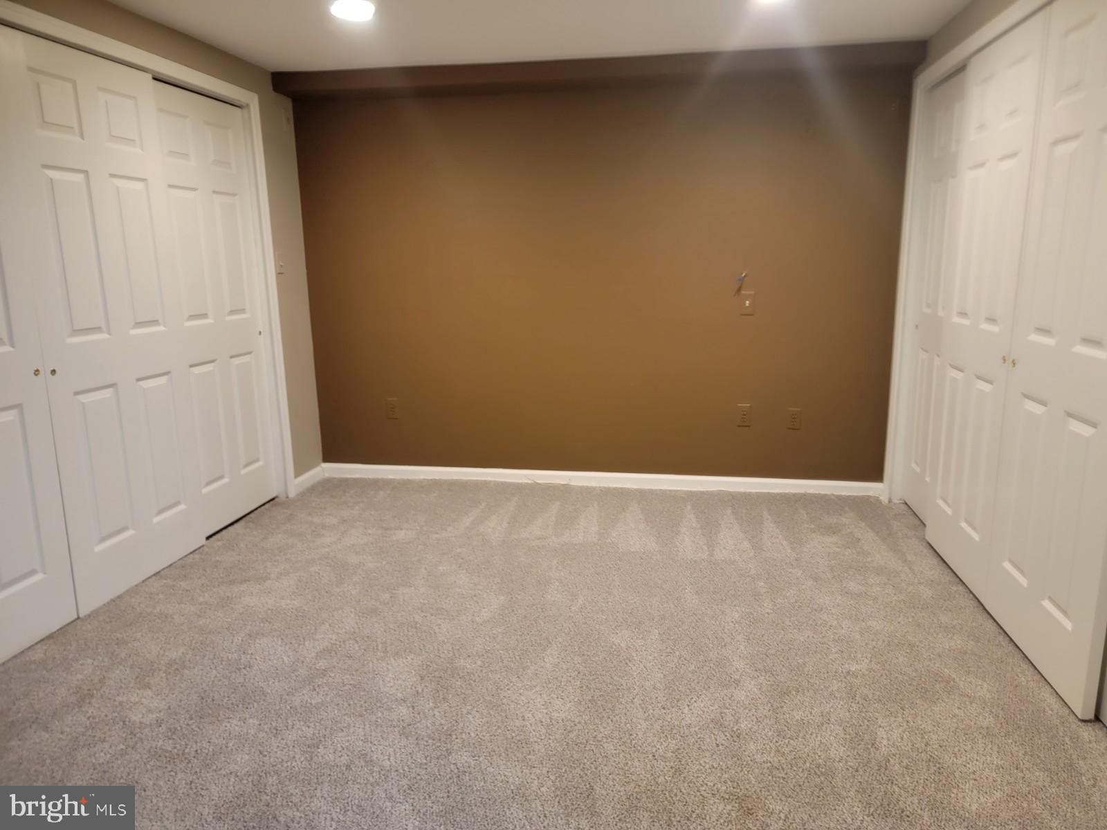 SUNRISE BEACH - Residential Lease