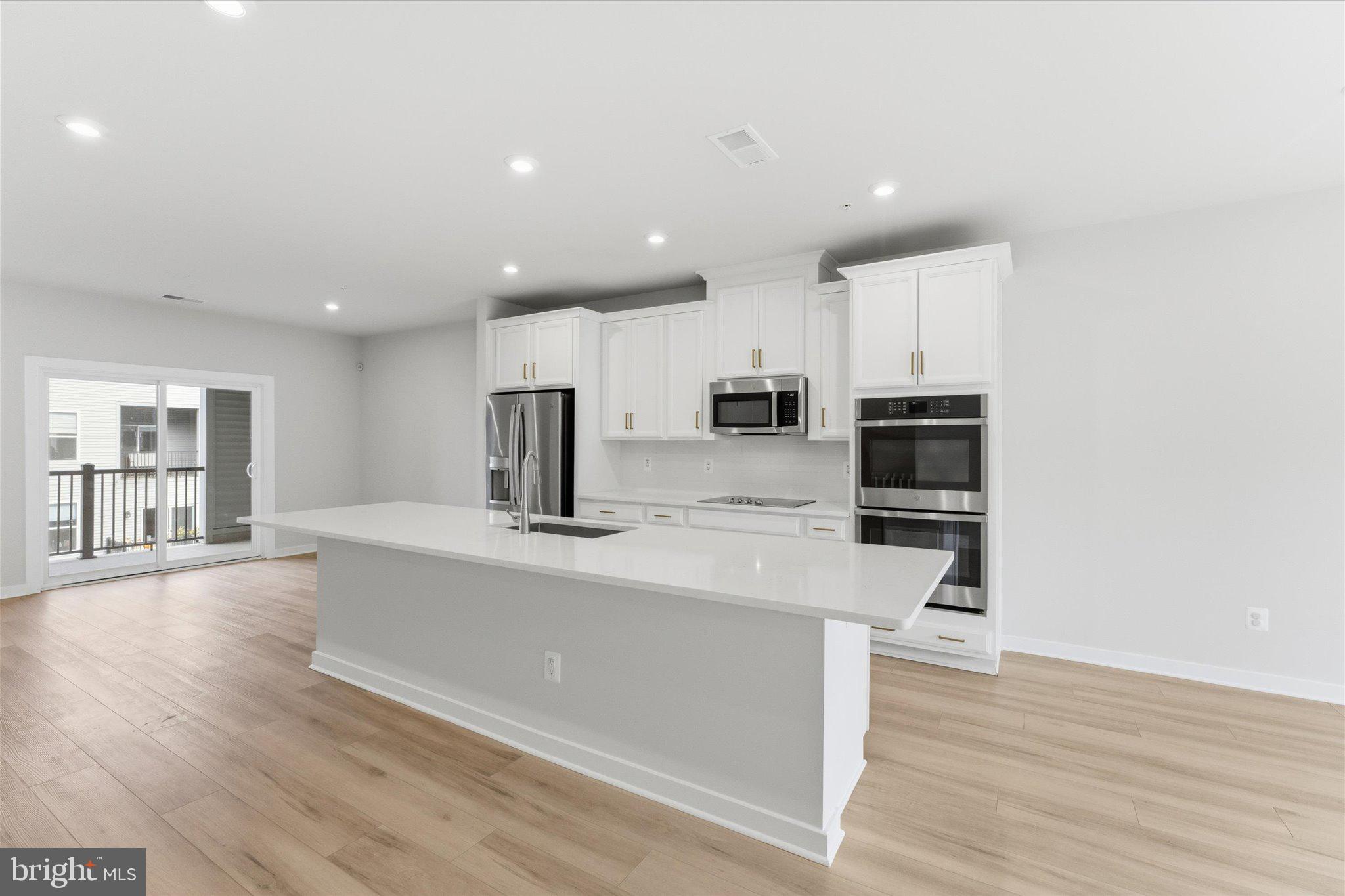 ASHBURN STATION - Residential