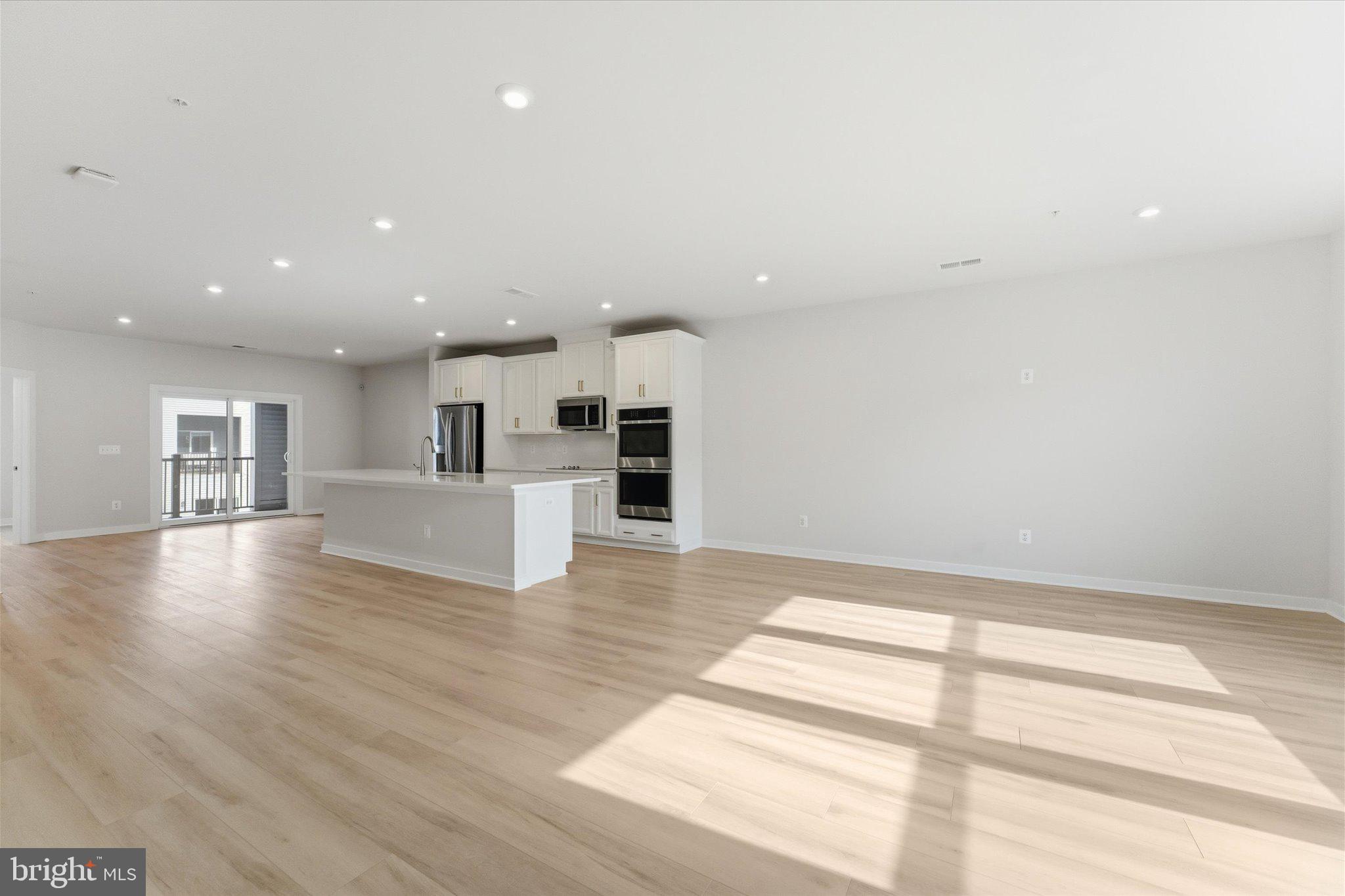 ASHBURN STATION - Residential