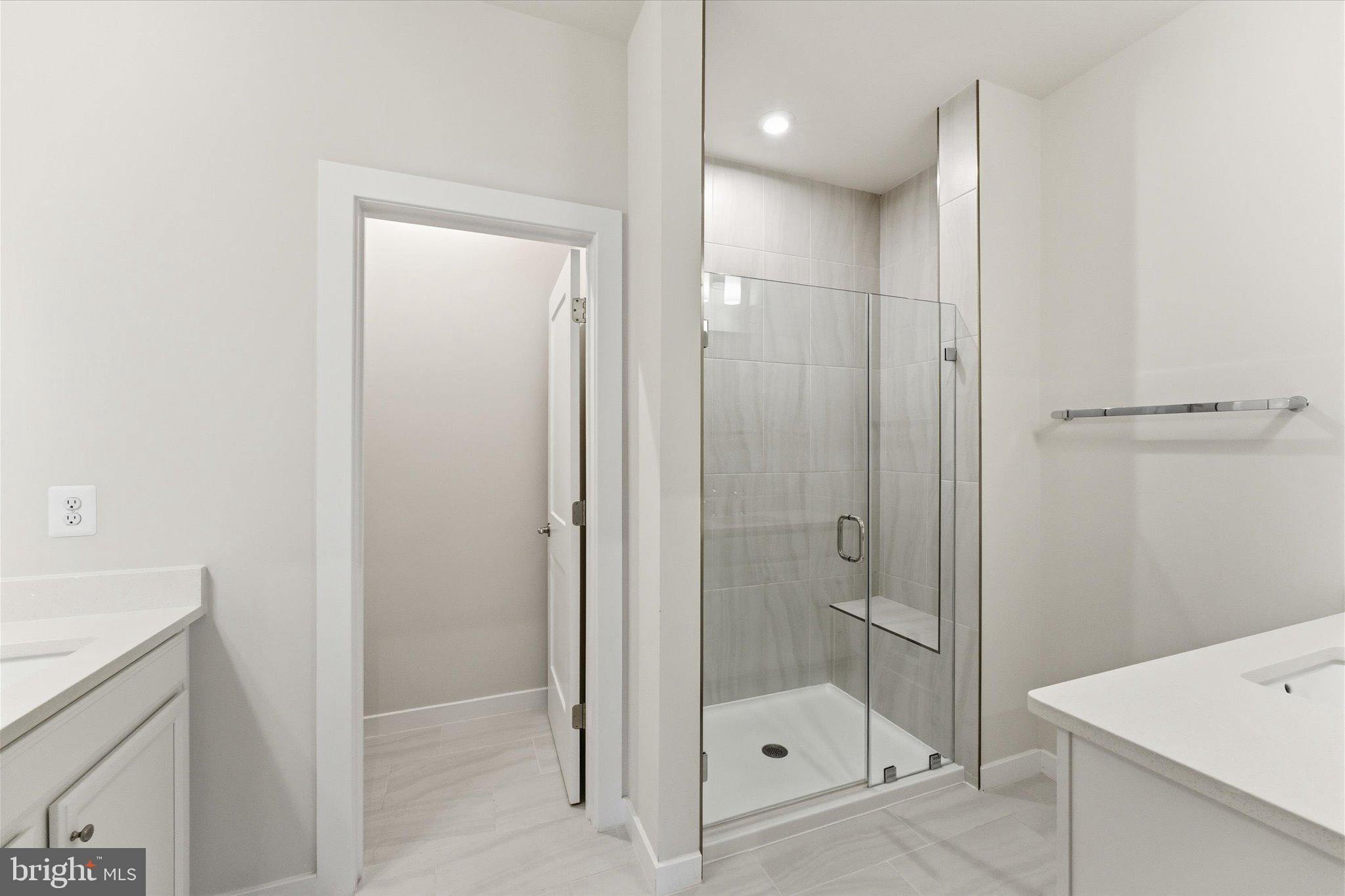 ASHBURN STATION - Residential