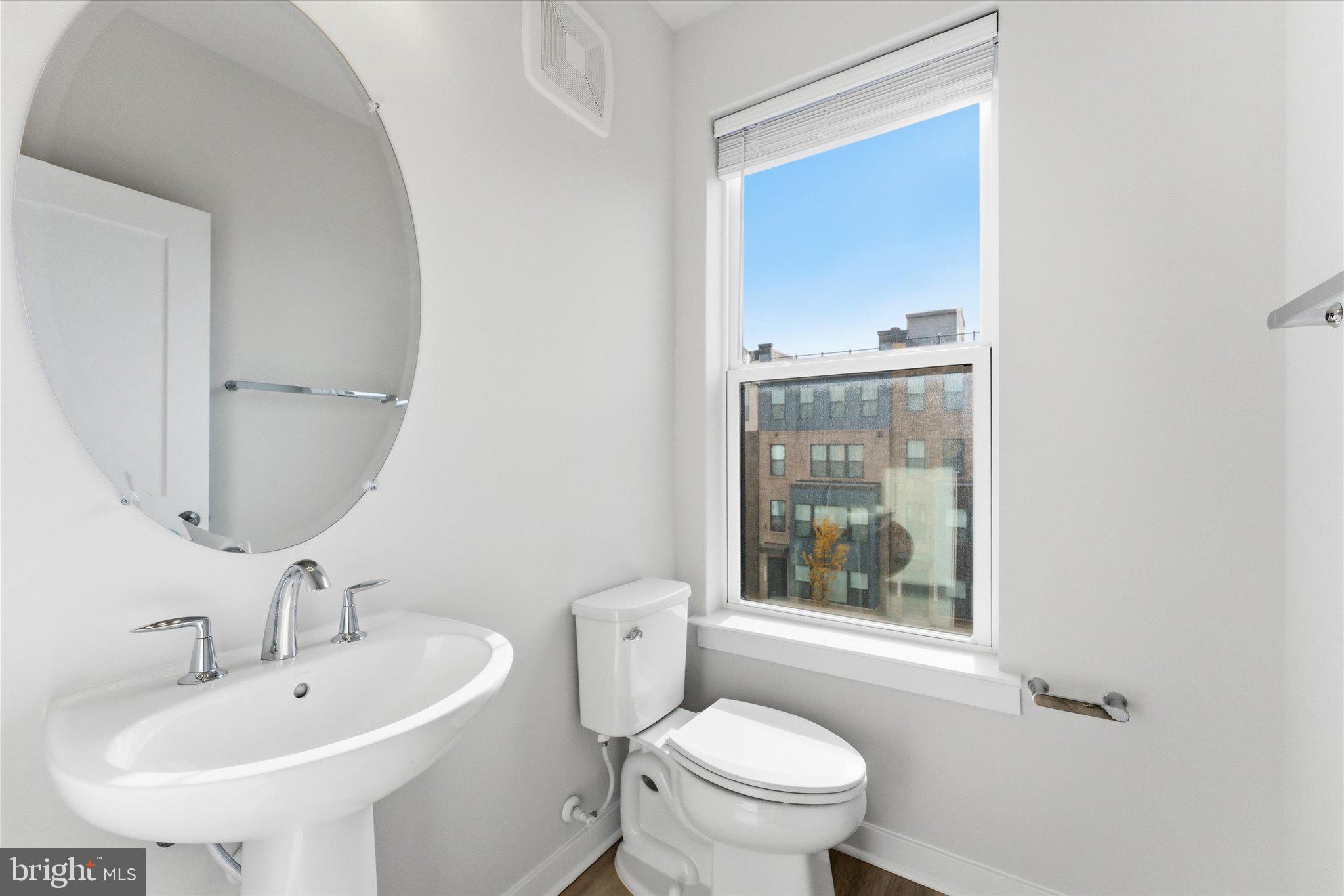 ASHBURN STATION - Residential