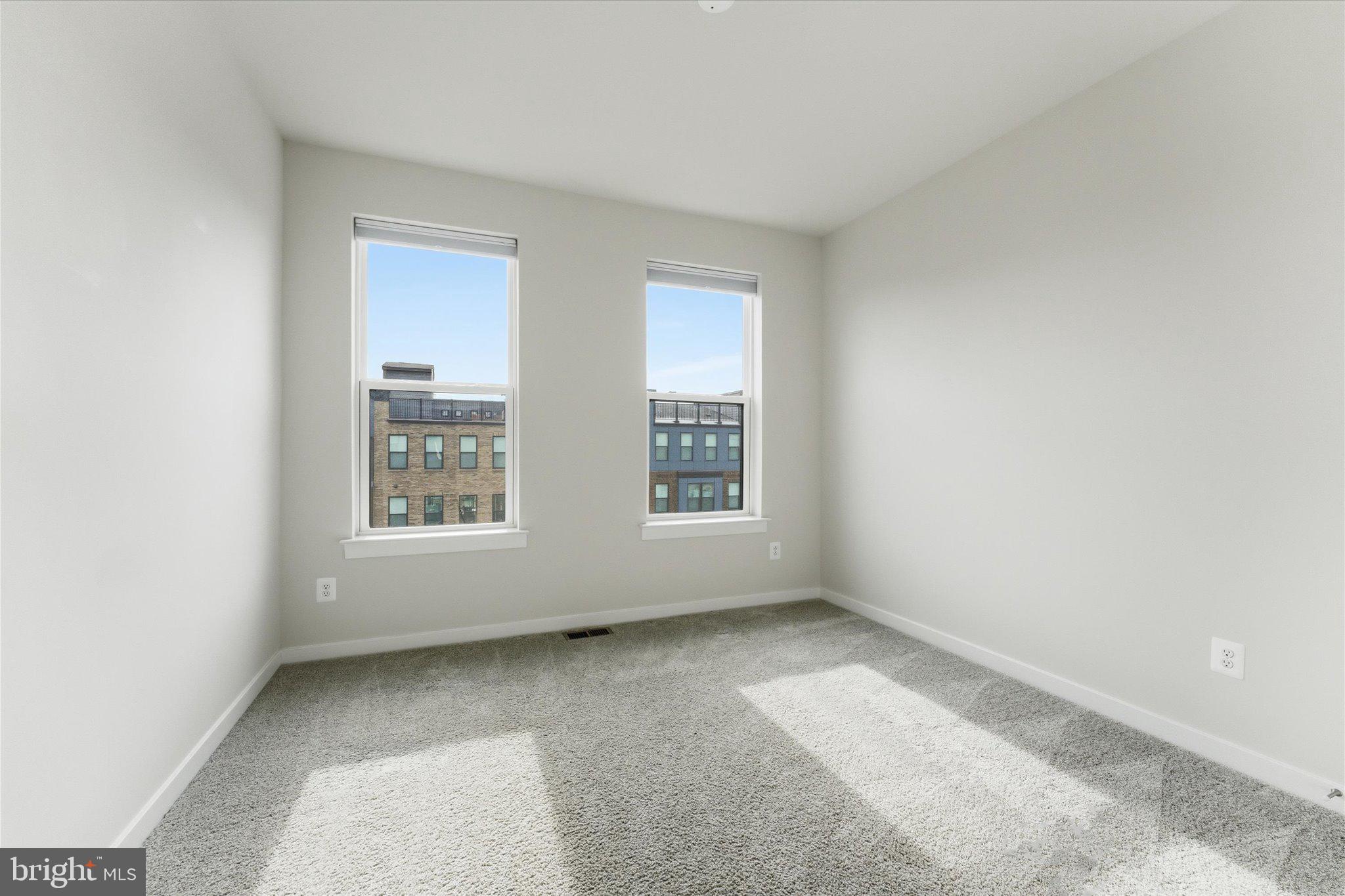 ASHBURN STATION - Residential