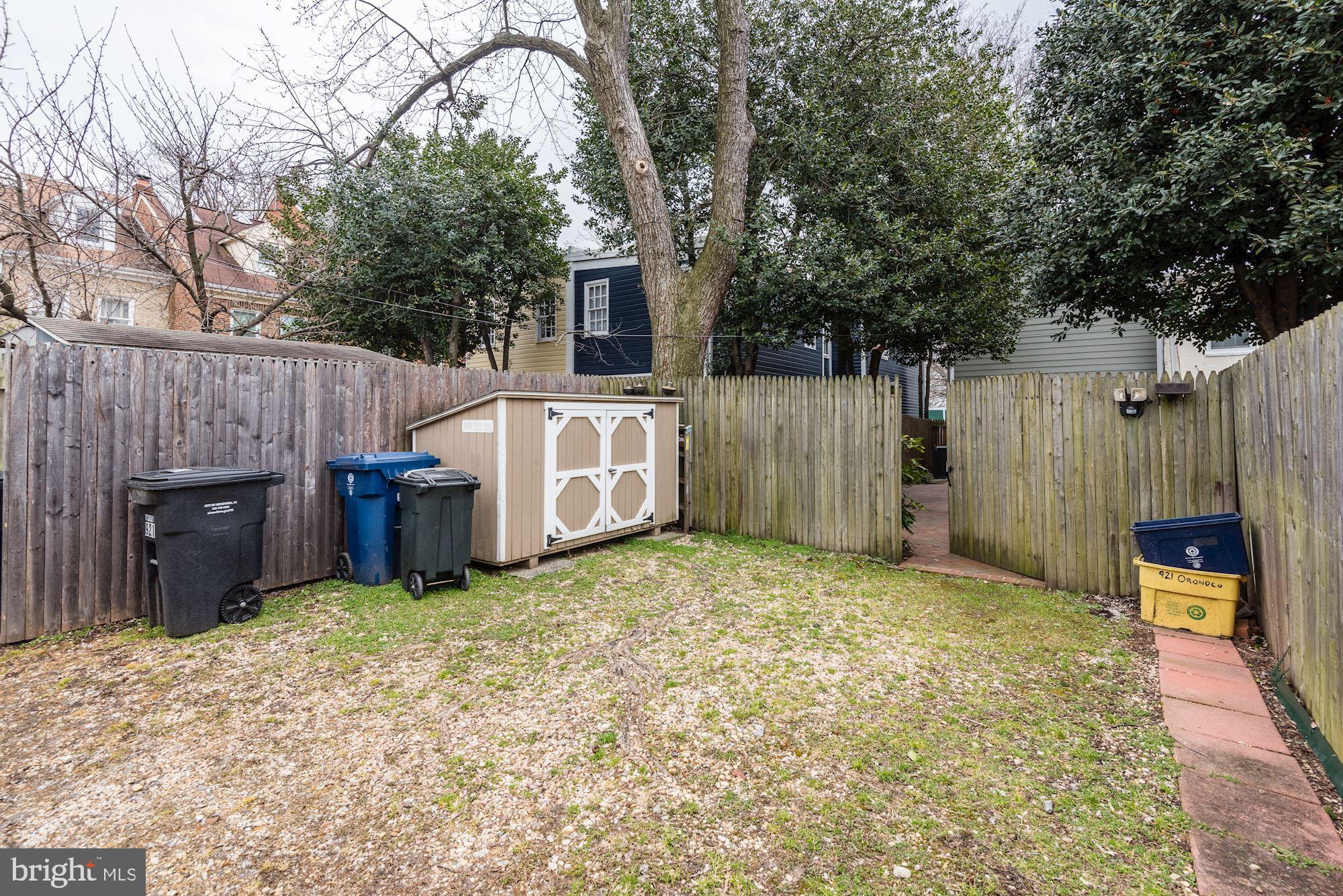 CARRIAGE WORKS - Residential Lease