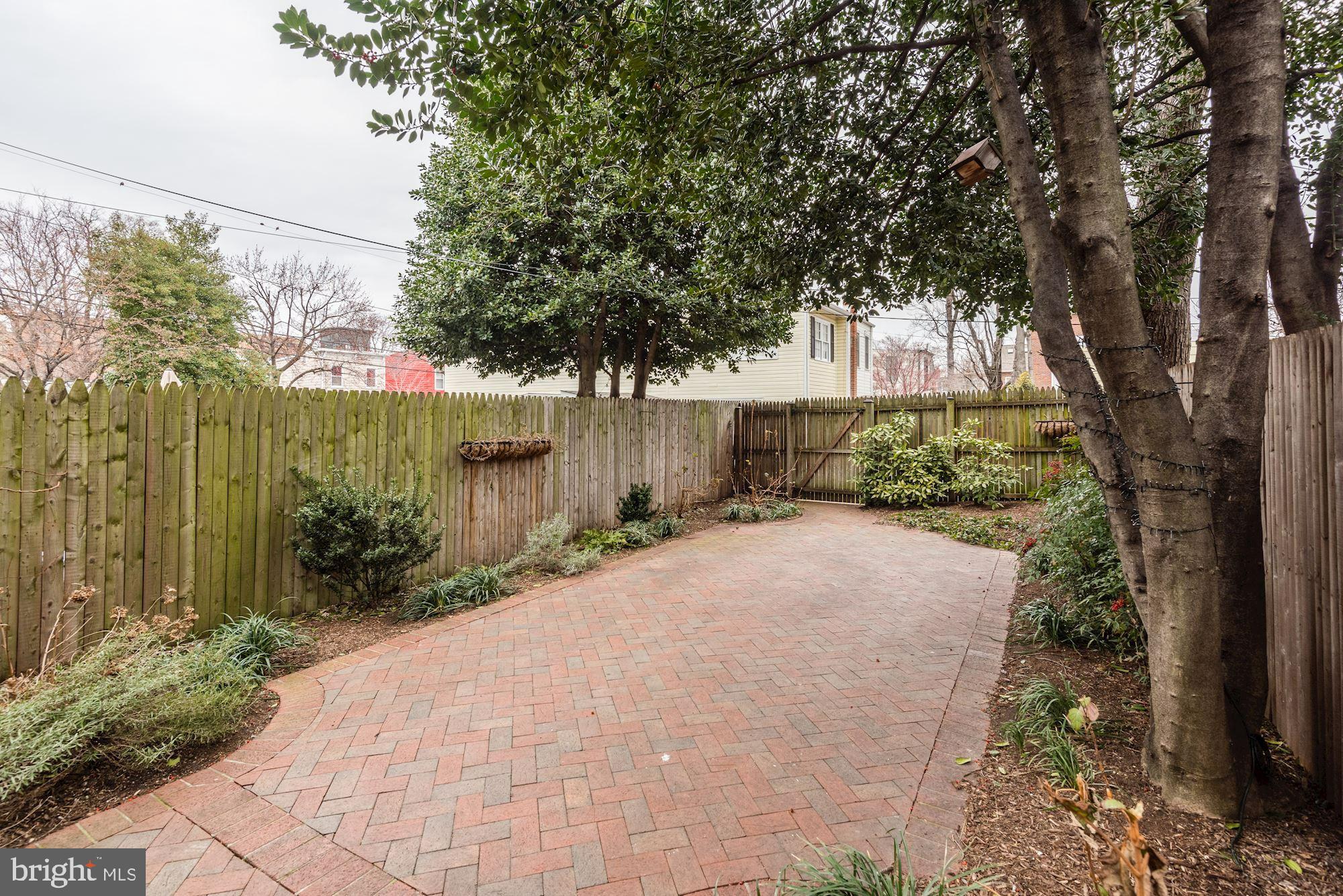 CARRIAGE WORKS - Residential Lease