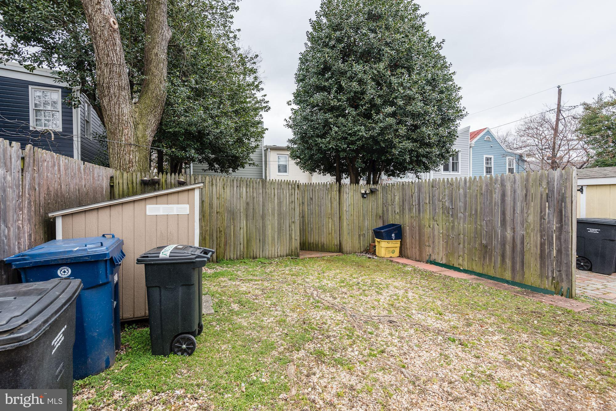 CARRIAGE WORKS - Residential Lease