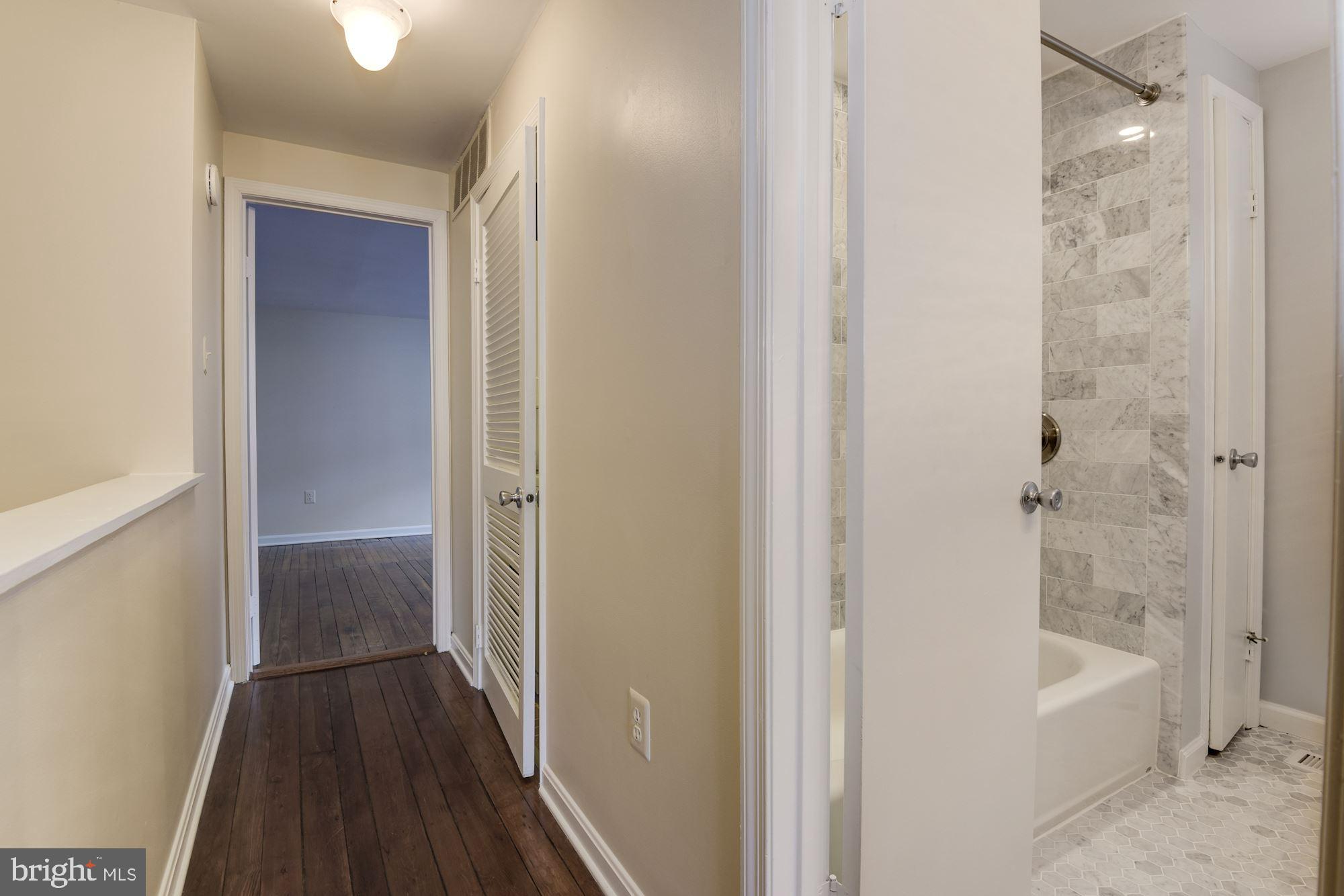 CARRIAGE WORKS - Residential Lease