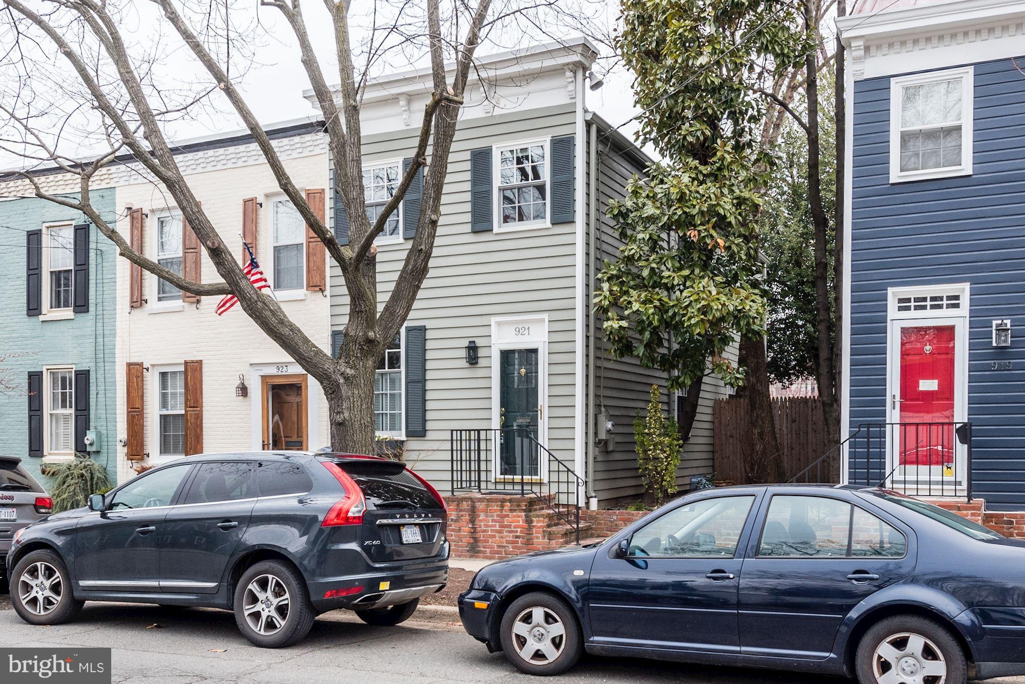 CARRIAGE WORKS - Residential Lease