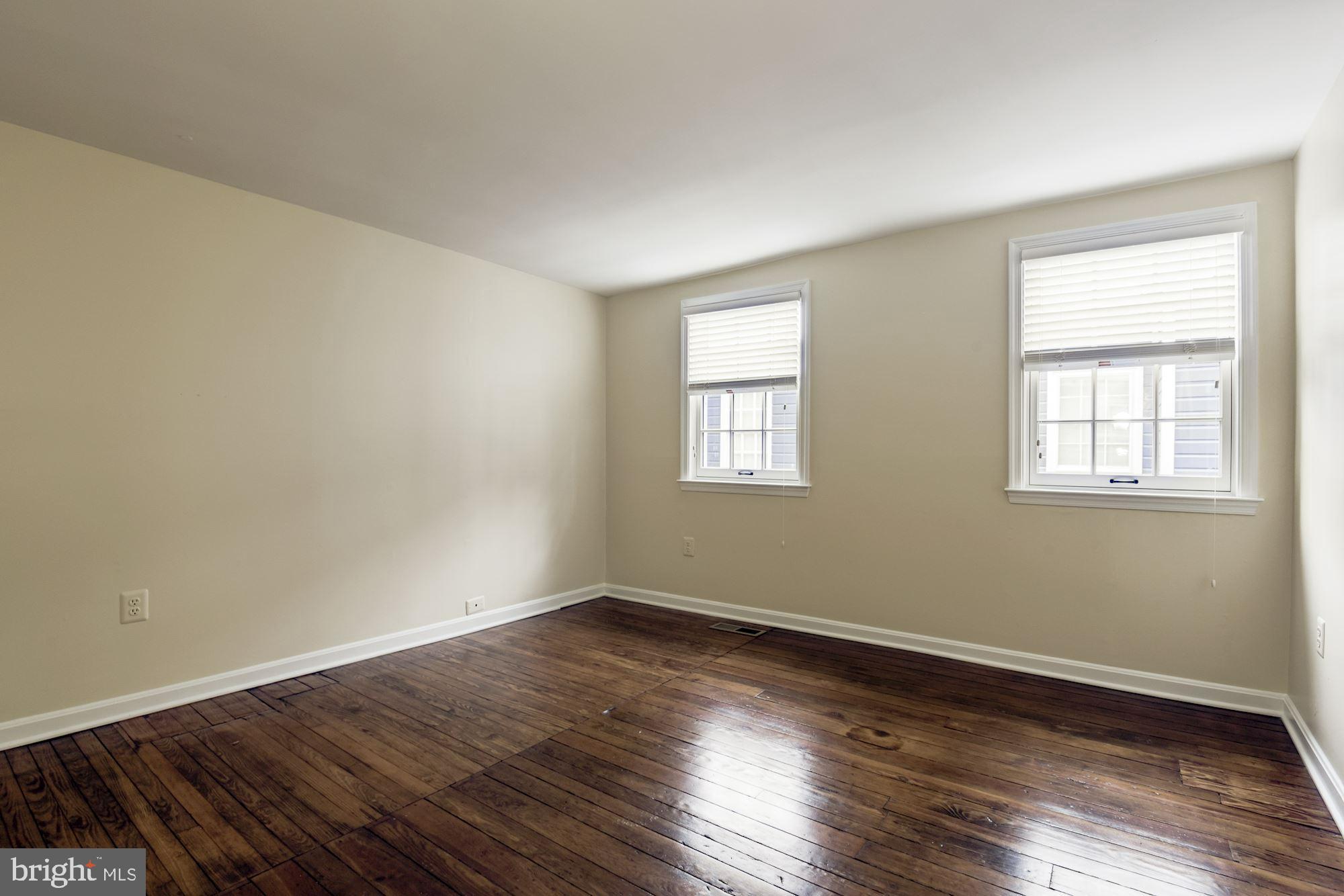 CARRIAGE WORKS - Residential Lease