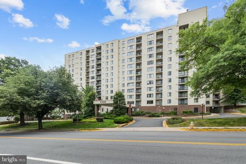 Photo of 6300 Stevenson Avenue #1015, ALEXANDRIA, VA 22304 (MLS # VAAX2063884)
