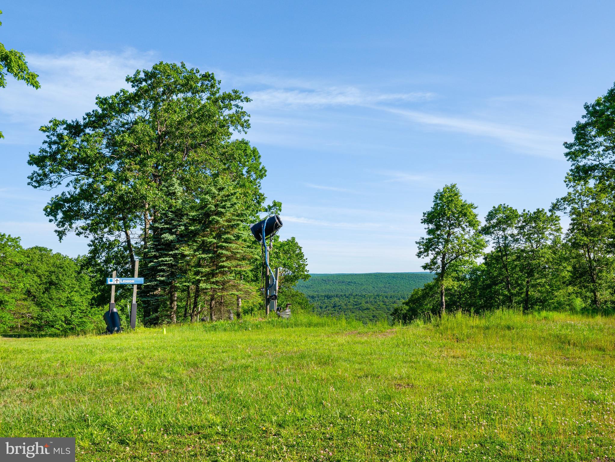 SNOW RIDGE VILLAGE - Residential