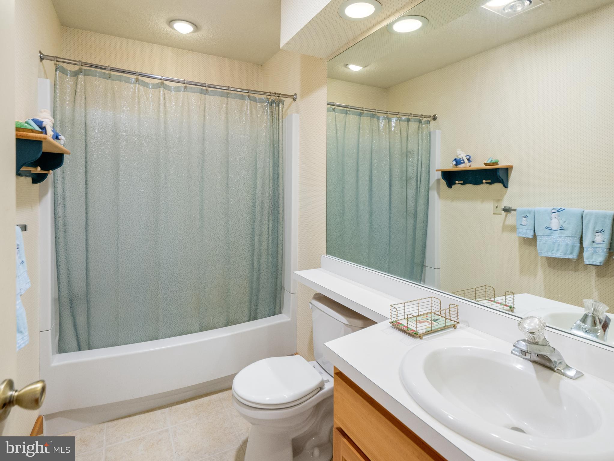 SNOW RIDGE VILLAGE - Residential