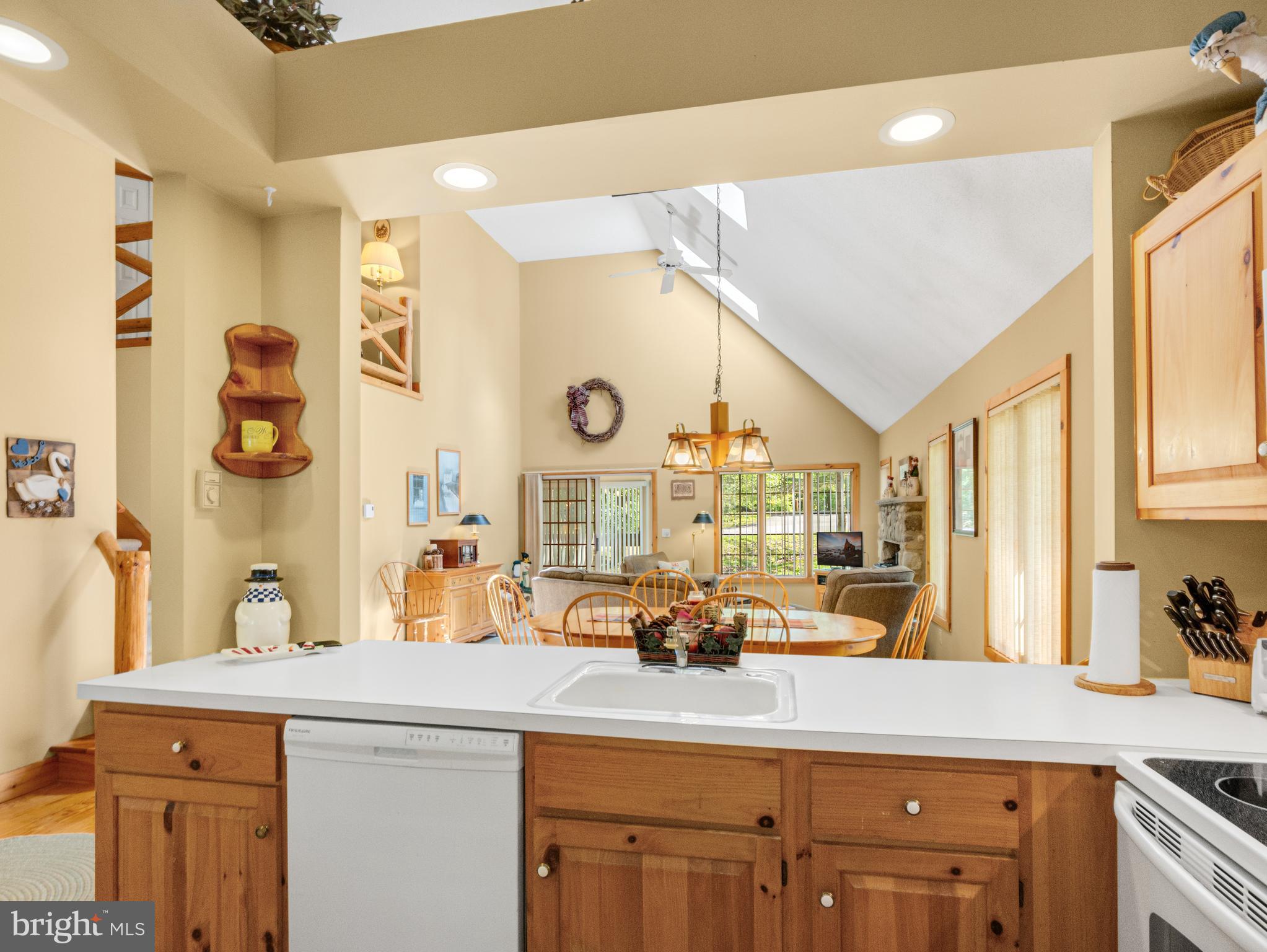 SNOW RIDGE VILLAGE - Residential