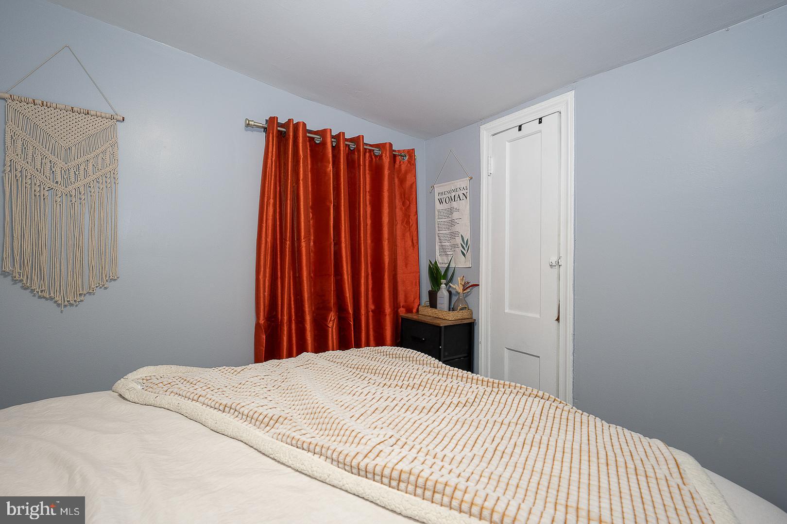 ART MUSEUM AREA - Residential Income