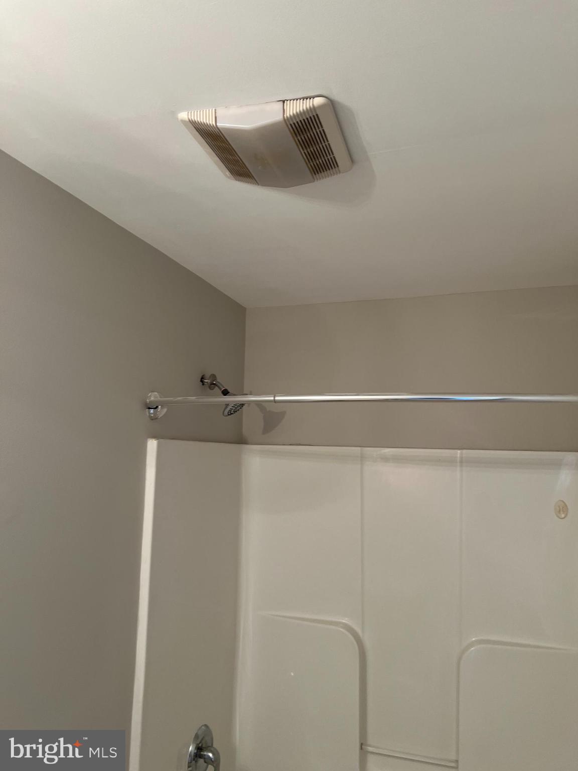 MILLS FARM - Residential Lease