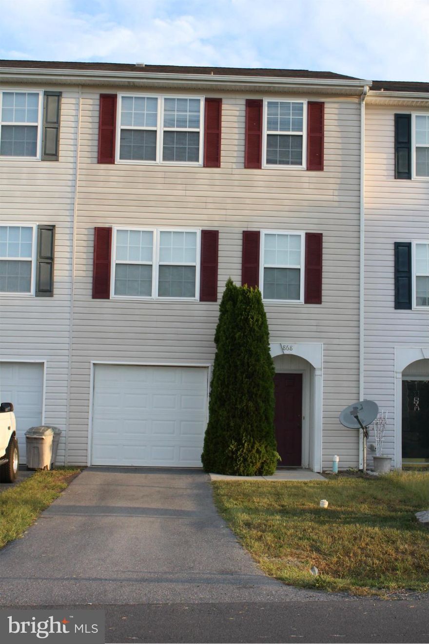 Great location for the 81 commuter! Offers fully equipped eat-in kitchen open to spacious living room. Master bedroom w/ private master bathroom.  Basement area is finished and ready for flex or office space with storage and laundry area w/ washer/dryer.  Sliding doors open to rear privacy fenced yard and large spacious deck.  Ready for immediate occupancy!!