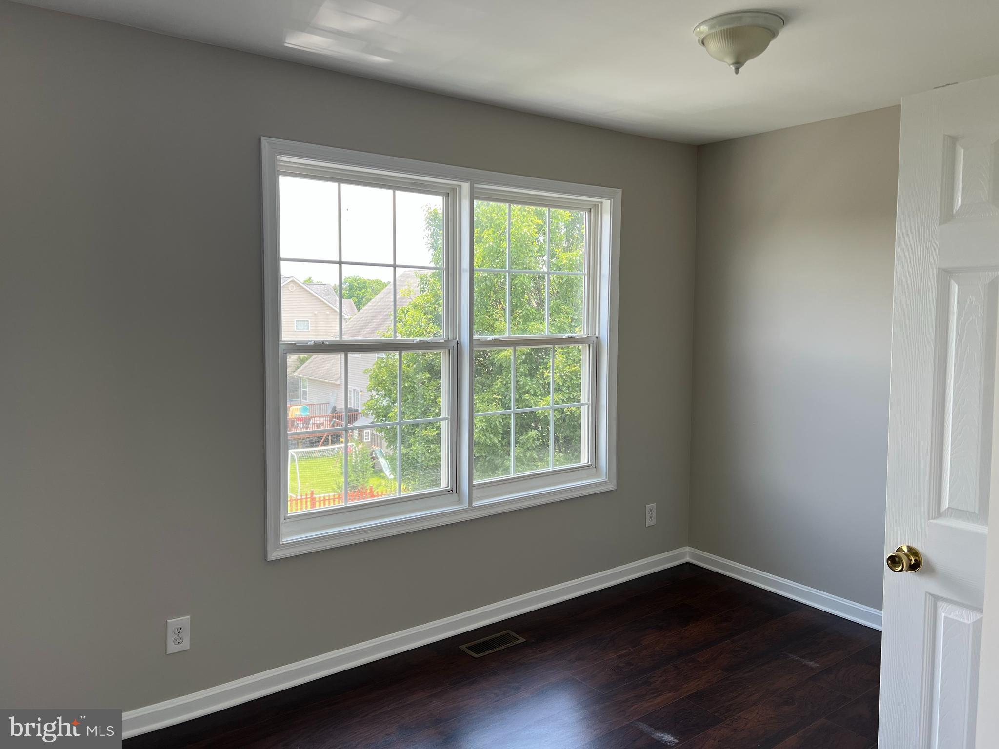 MILLS FARM - Residential Lease