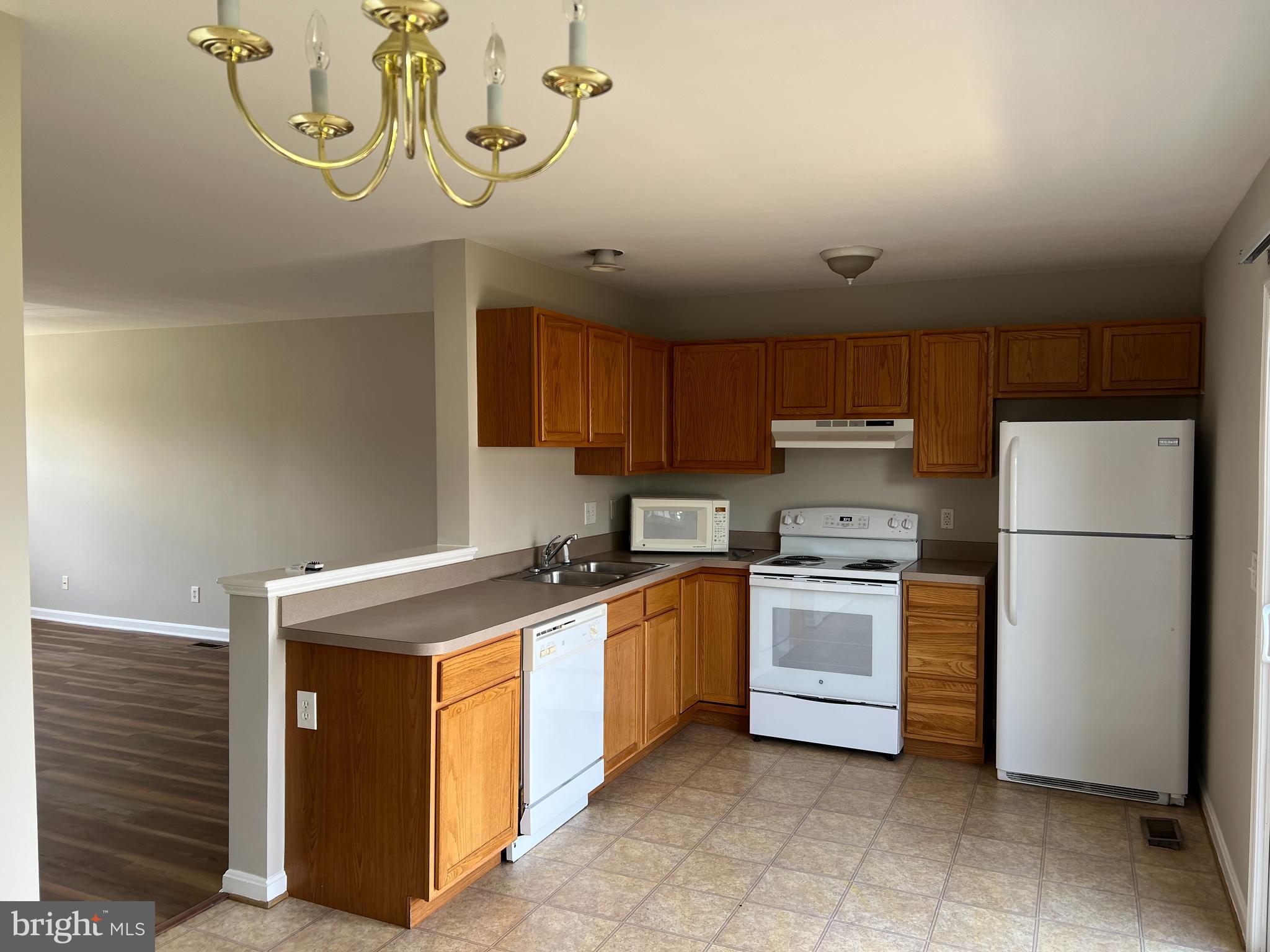 MILLS FARM - Residential Lease